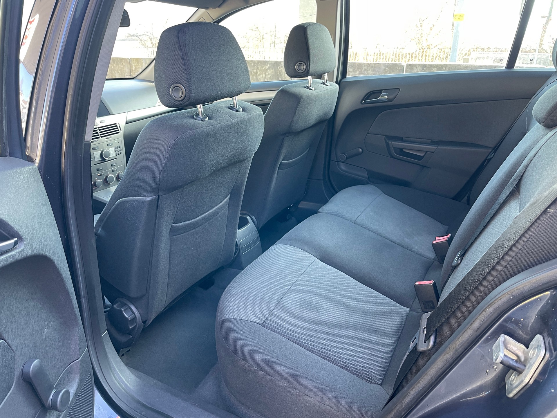 OPEL Astra Caravan 1.6i 16V TP Enjoy-image-10