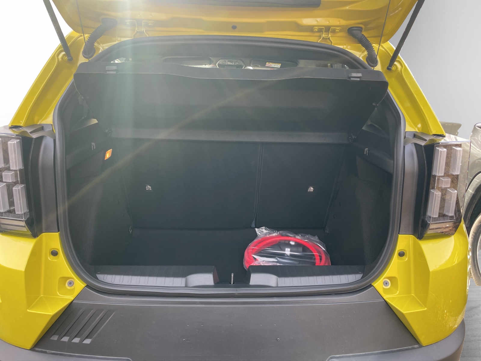 FIAT Grande Panda Elektro La Prima-image-6
