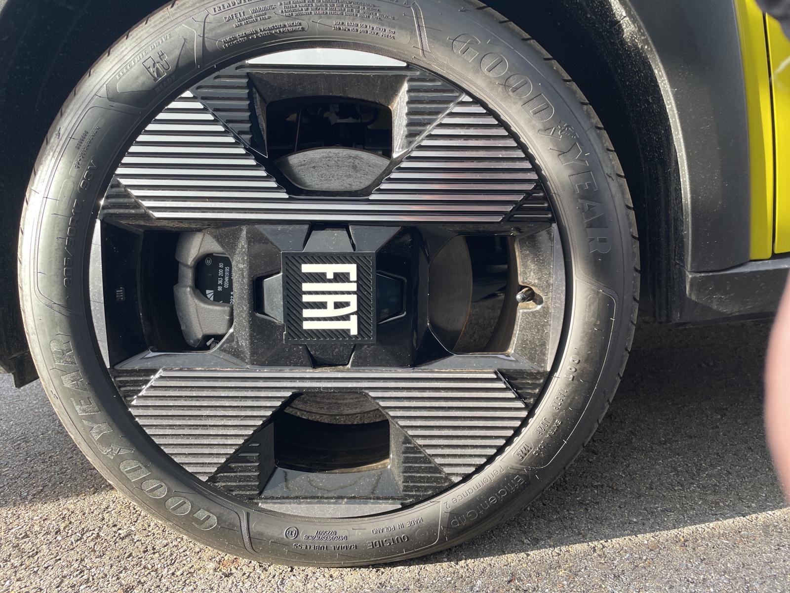 FIAT Grande Panda Elektro La Prima-image-11
