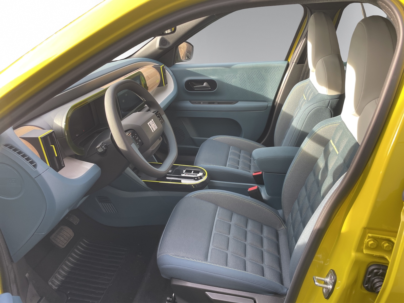 FIAT Grande Panda Elektro La Prima-image-4