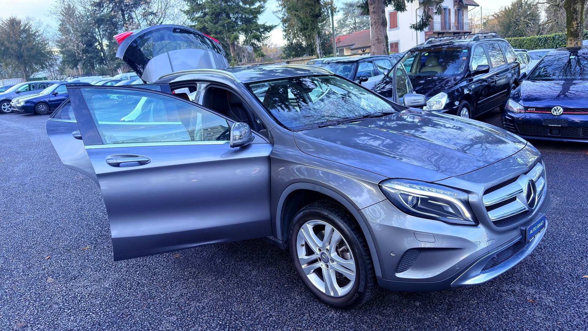 MERCEDES-BENZ GLA 250 Urban 4Matic 7G-DCT-image-12