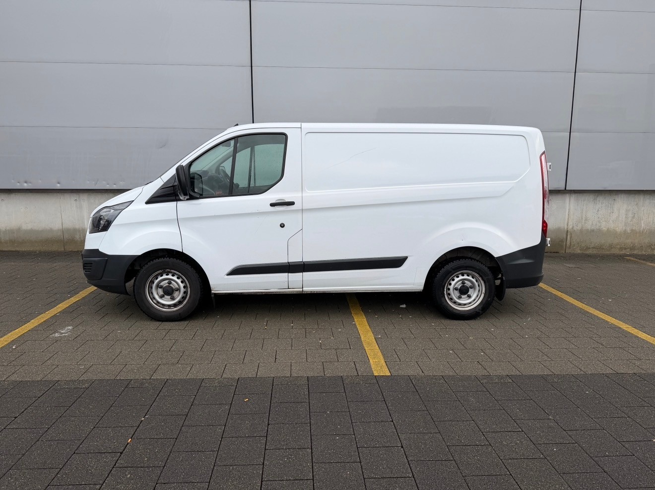 FORD Transit Custom Van 250 L1H1 Startup-image-2
