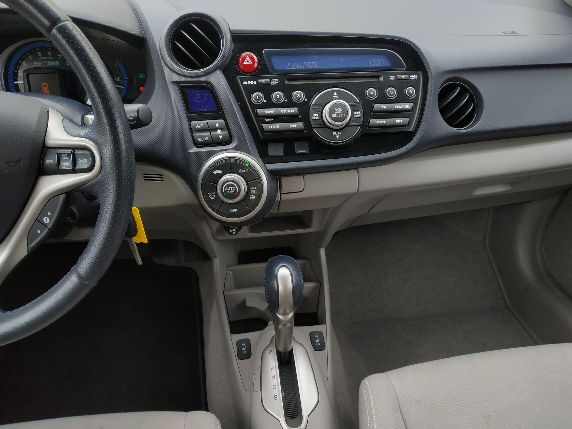 HONDA Insight 1.3i Hybrid Elegance CVT Automat-image-14