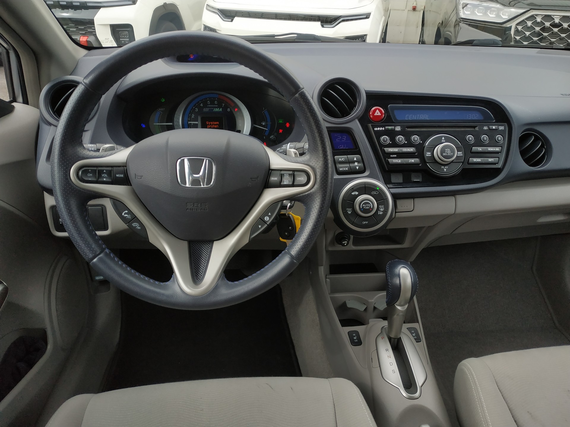 HONDA Insight 1.3i Hybrid Elegance CVT Automat-image-12