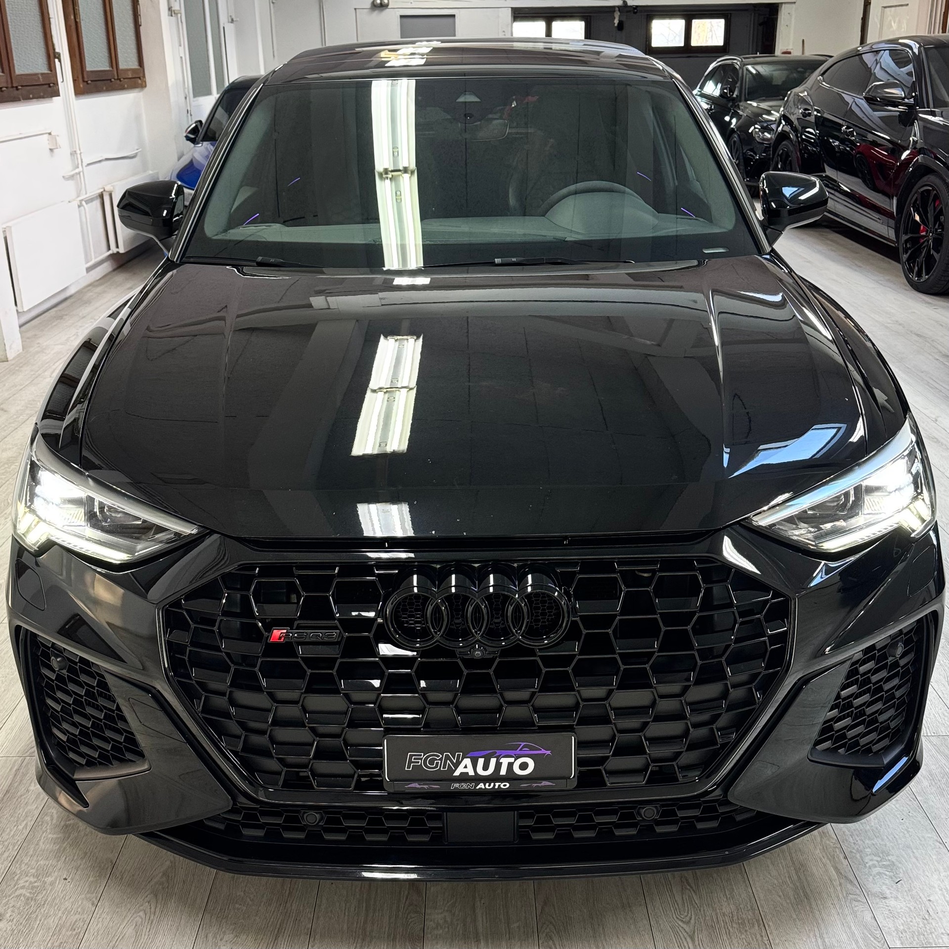 AUDI RS Q3 Sportback quattro S tronic-image-1