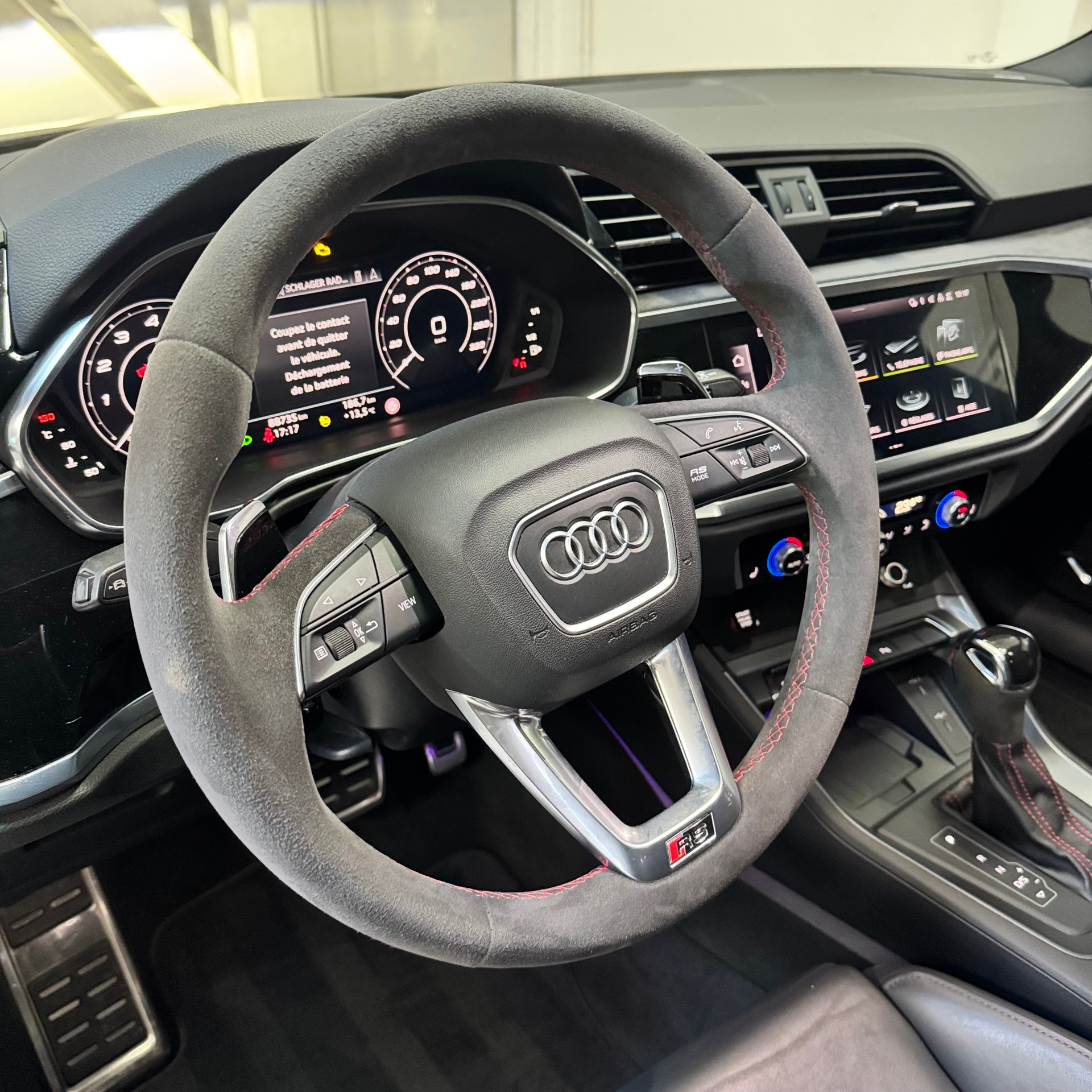 AUDI RS Q3 Sportback quattro S tronic-image-8