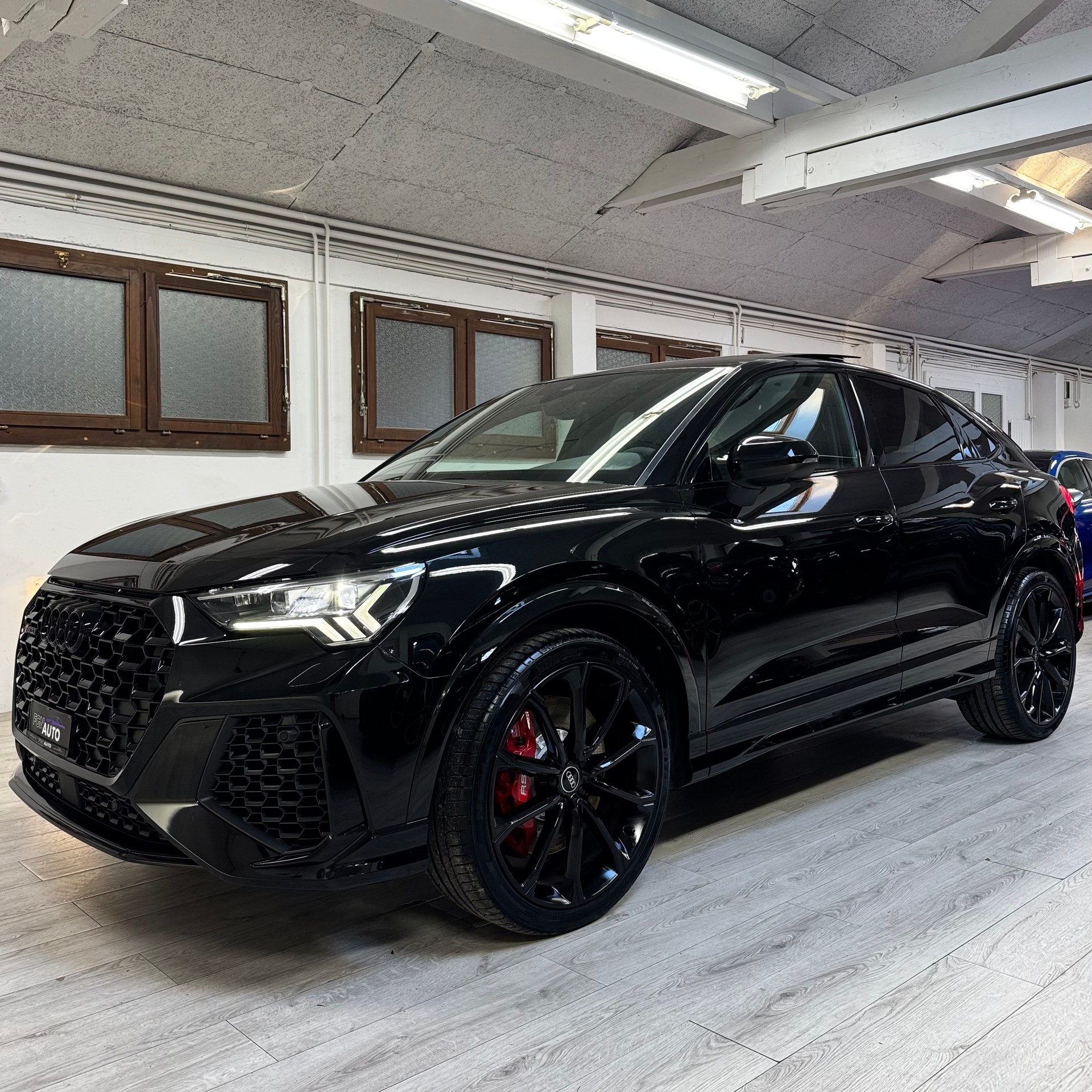 AUDI RS Q3 Sportback quattro S tronic-image-0
