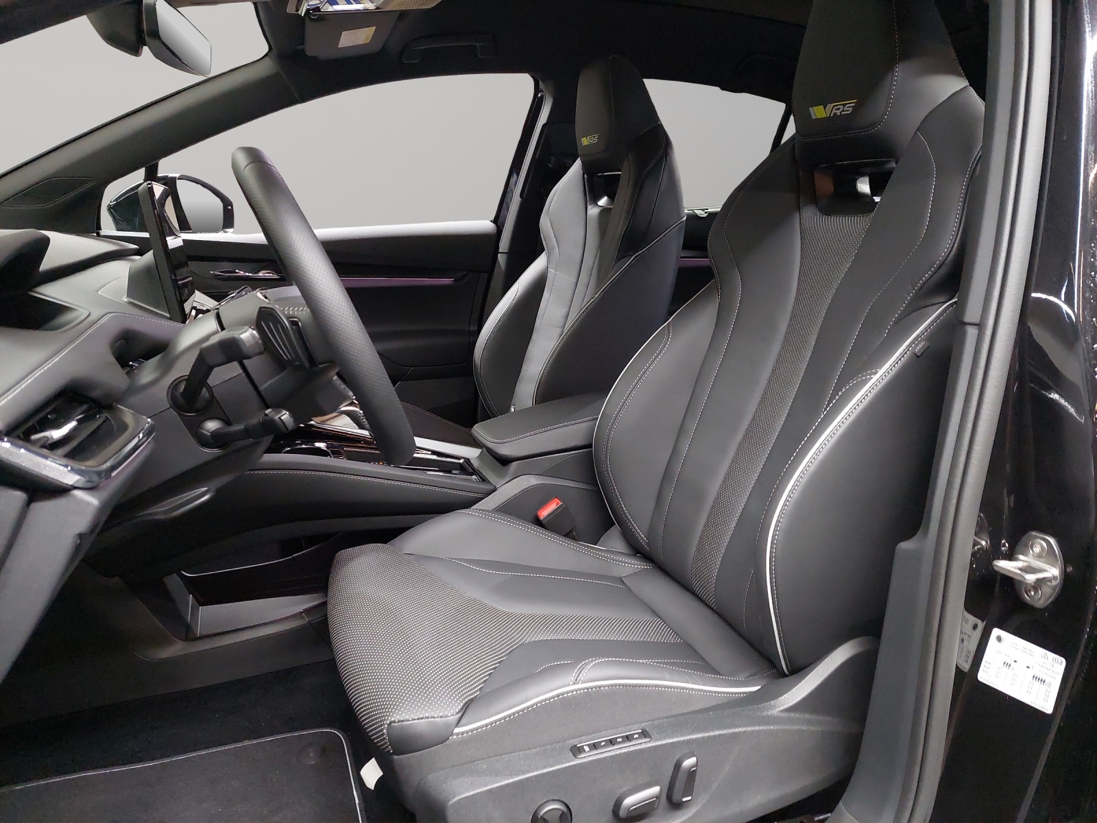 SKODA Enyaq Coupé RS iV 80 4x4-image-5