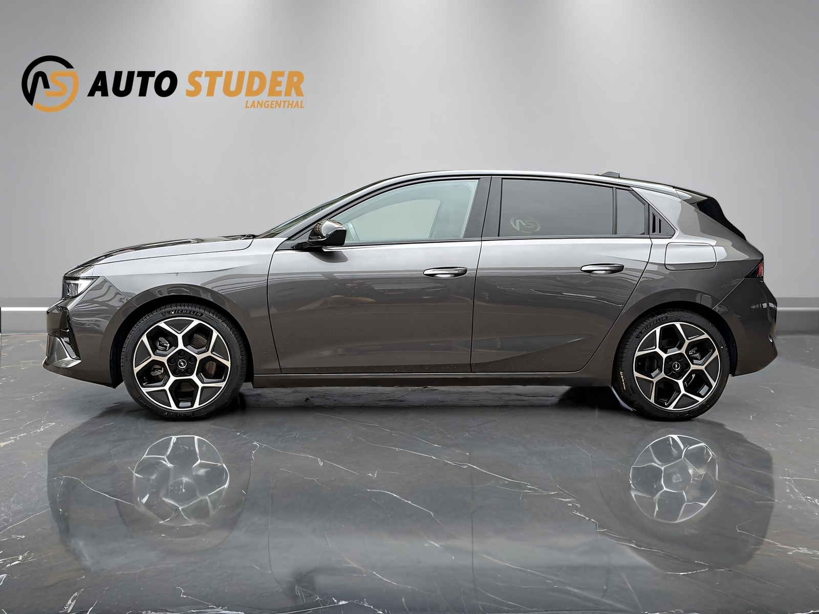 OPEL Astra L 1.6 T PHEV Swiss Plus-image-7