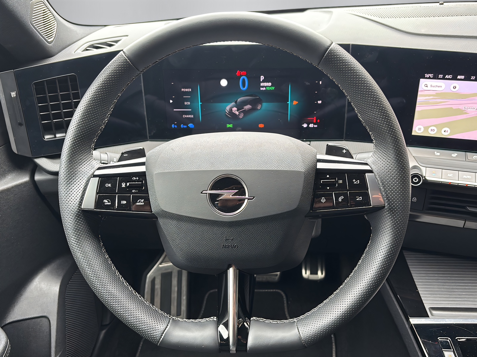 OPEL Astra L 1.6 T PHEV Swiss Plus-image-3