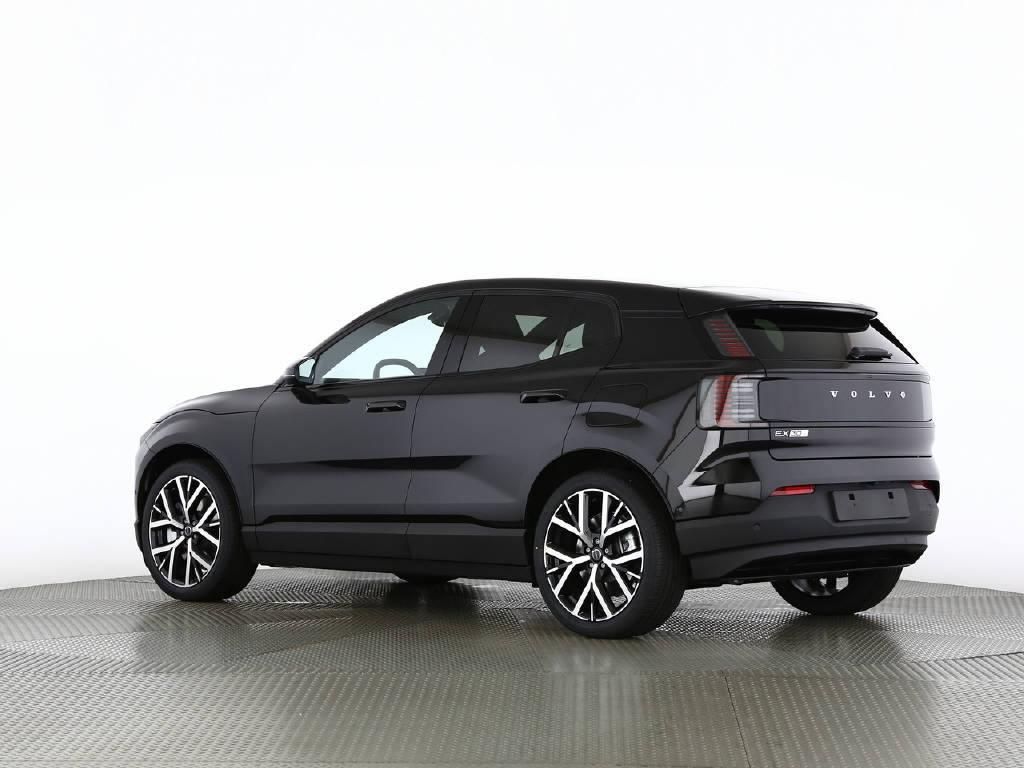 VOLVO EX 30 E60 Twin Ultra Performance AWD-image-7