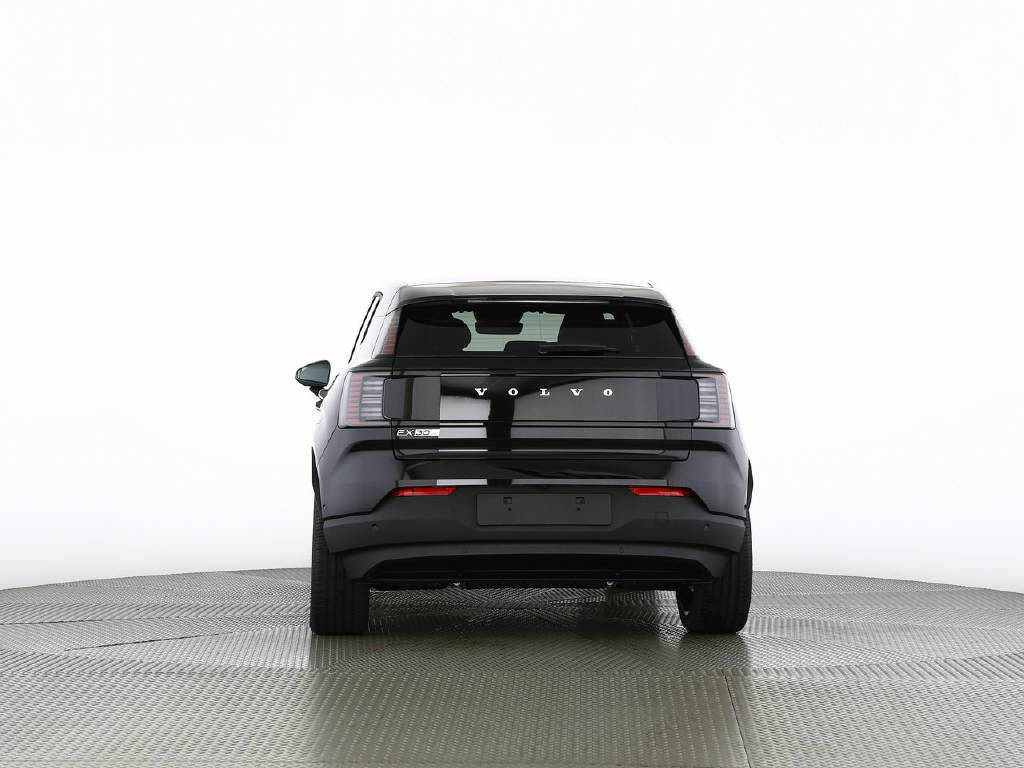 VOLVO EX 30 E60 Twin Ultra Performance AWD-image-9
