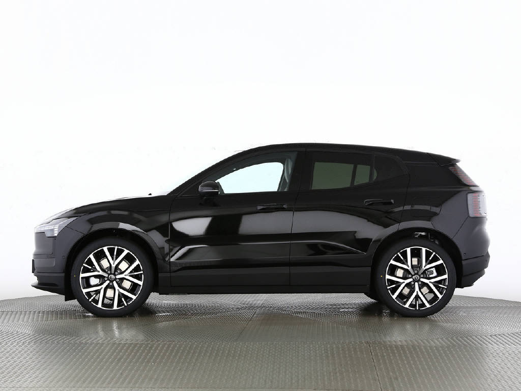 VOLVO EX 30 E60 Twin Ultra Performance AWD-image-4