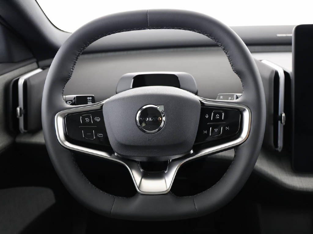 VOLVO EX 30 E60 Twin Ultra Performance AWD-image-30