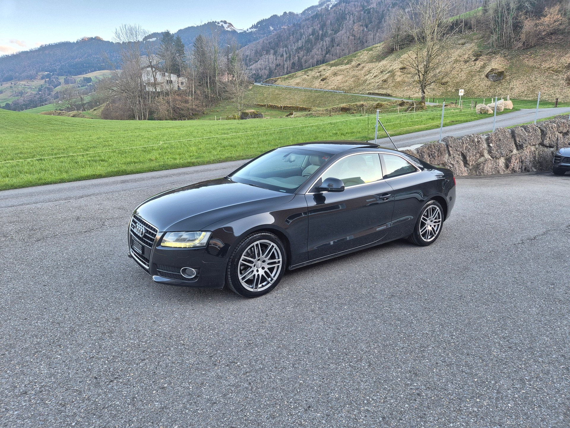 AUDI A5 Coupé 3.2 FSI quattro tiptronic-image-1