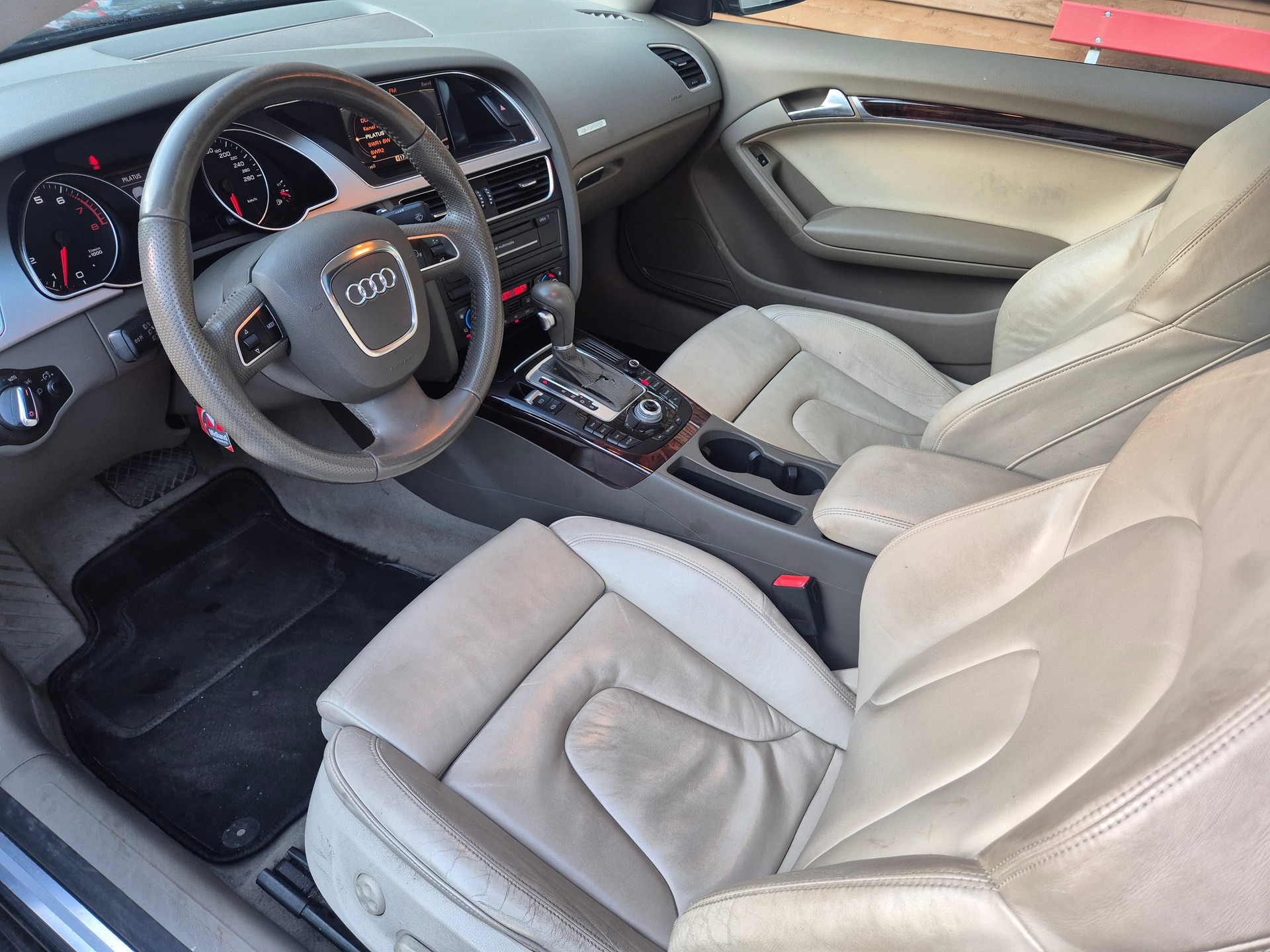 AUDI A5 Coupé 3.2 FSI quattro tiptronic-image-5