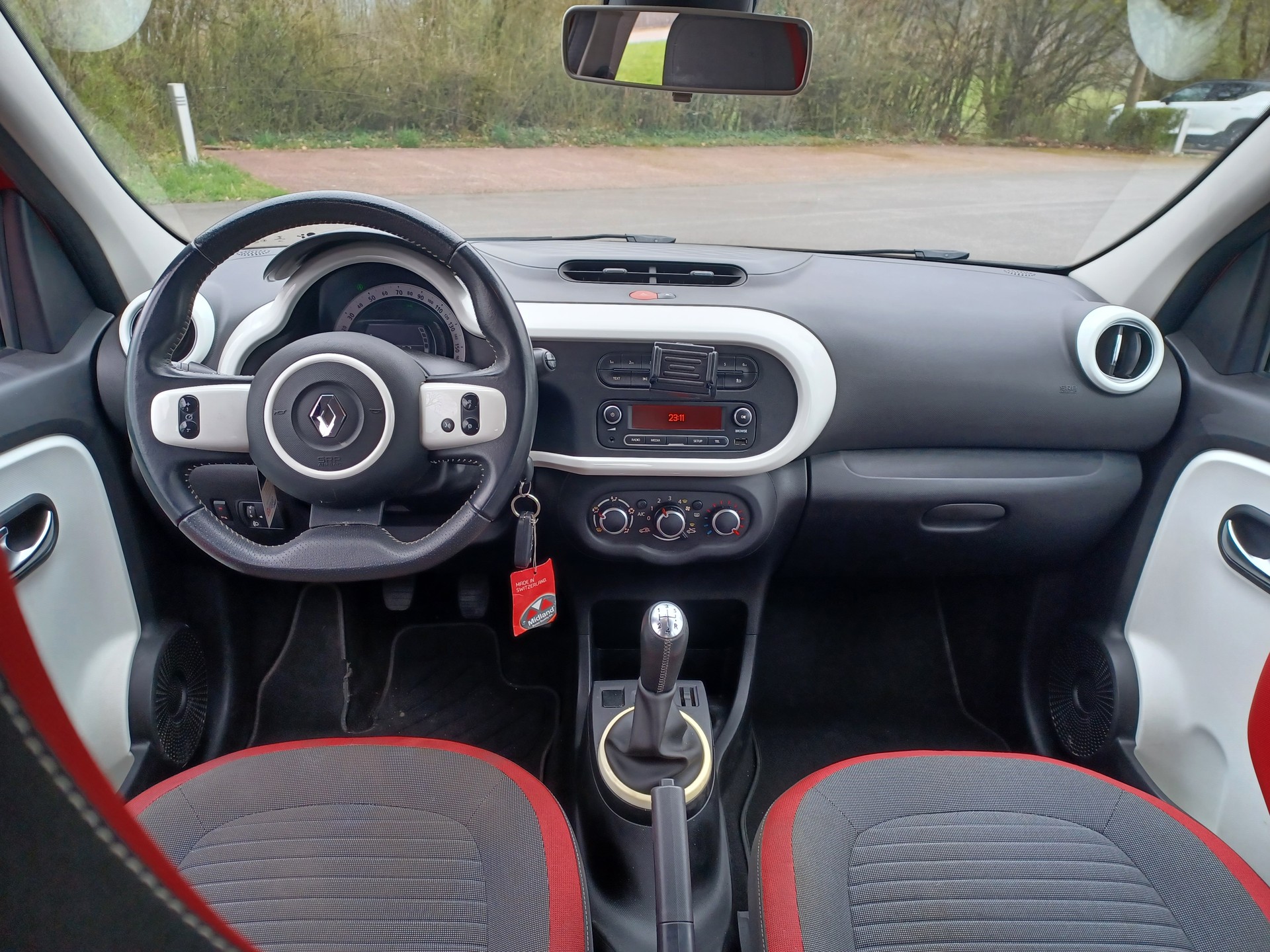 RENAULT Twingo 1.0 Intens-image-8
