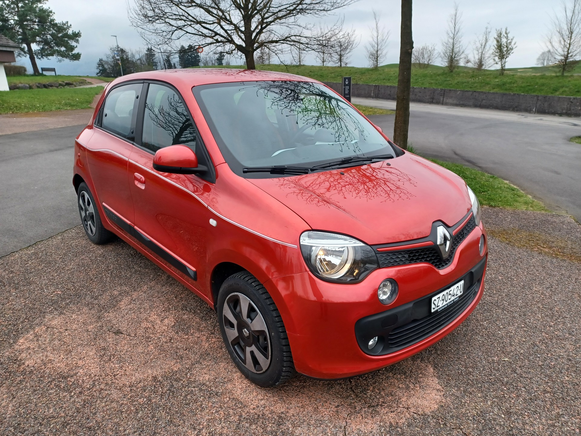 RENAULT Twingo 1.0 Intens-image-0