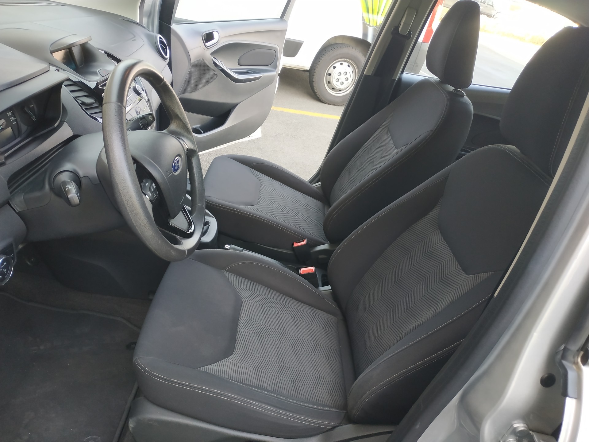FORD KA+ 1.2 Ti-VCT Active-image-11