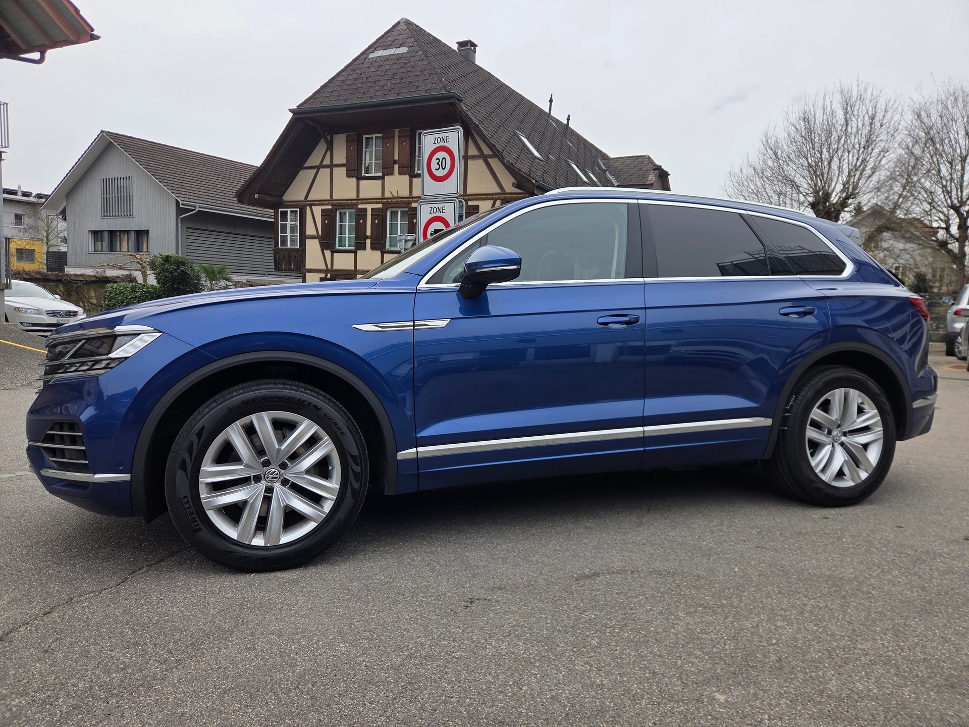 VW Touareg 3.0 TDI Atmosphere Tiptronic-image-5