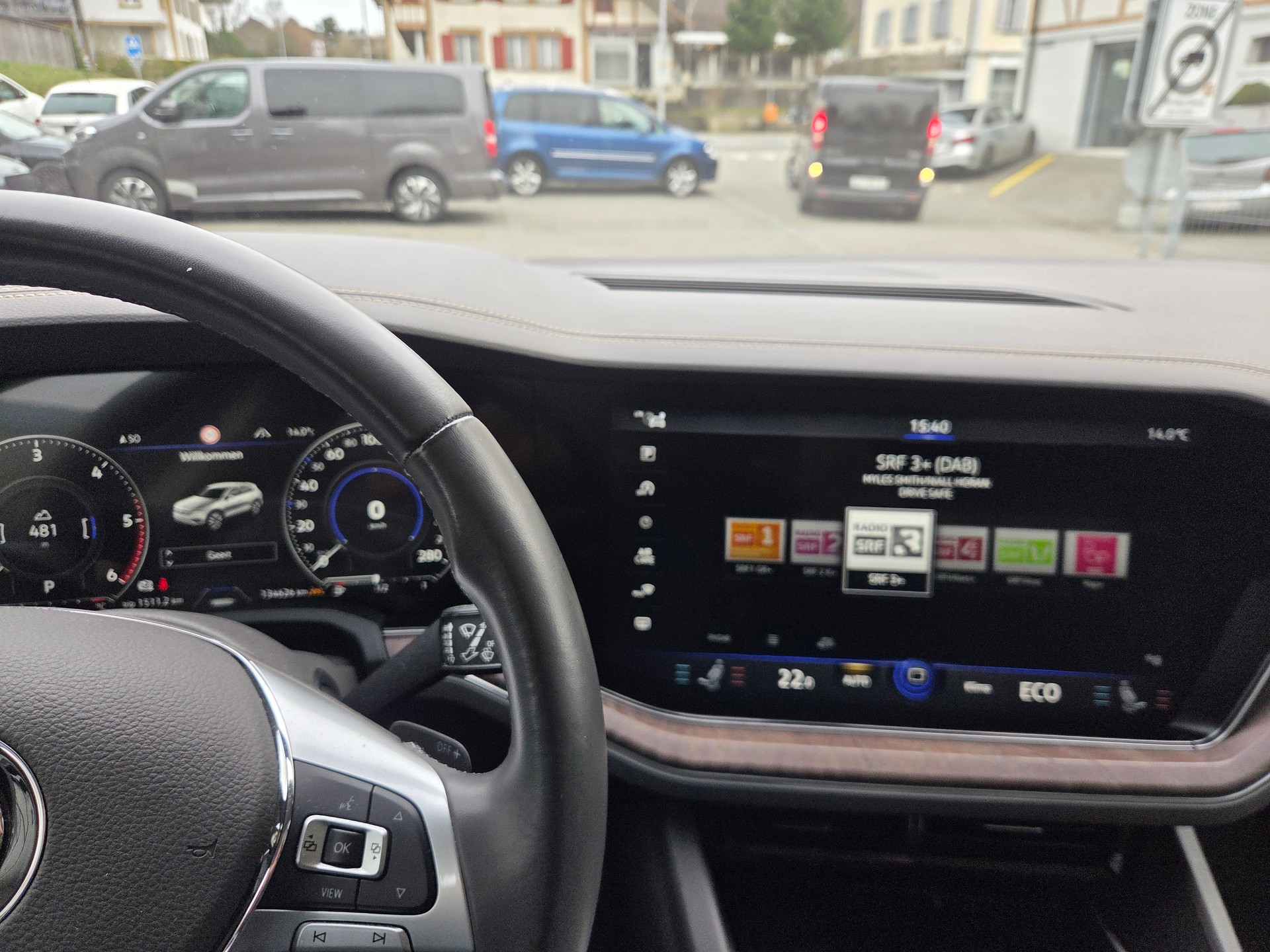 VW Touareg 3.0 TDI Atmosphere Tiptronic-image-13