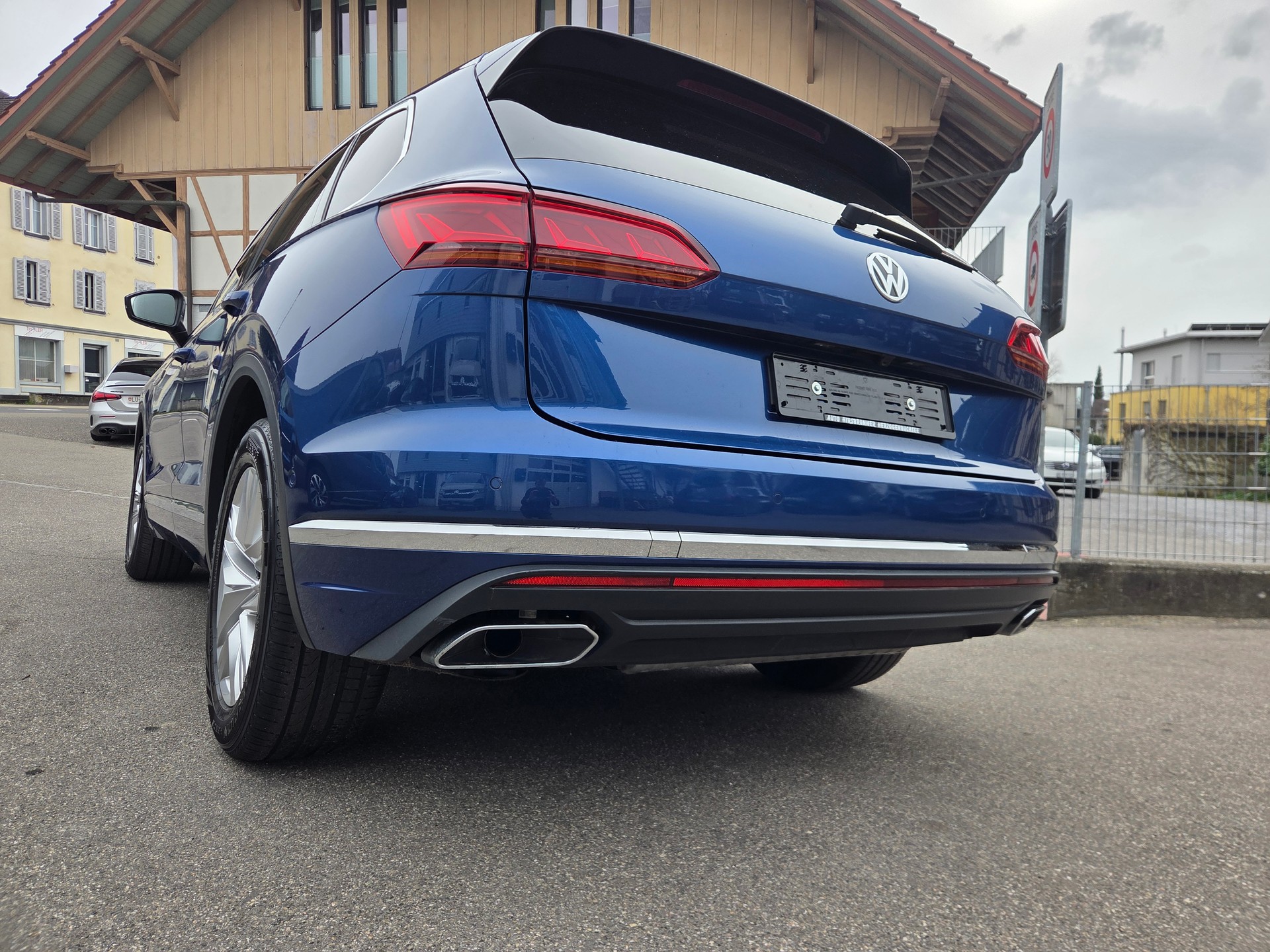 VW Touareg 3.0 TDI Atmosphere Tiptronic-image-7