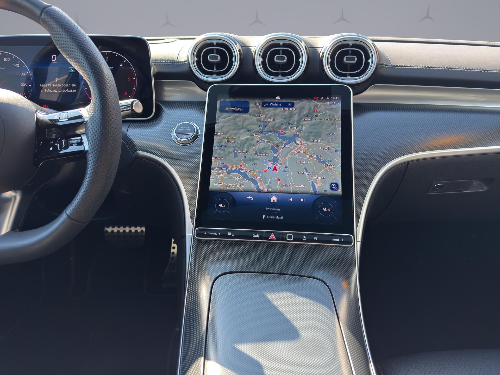 MERCEDES-BENZ C 220 d AMG Line 4matic Kombi-image-12