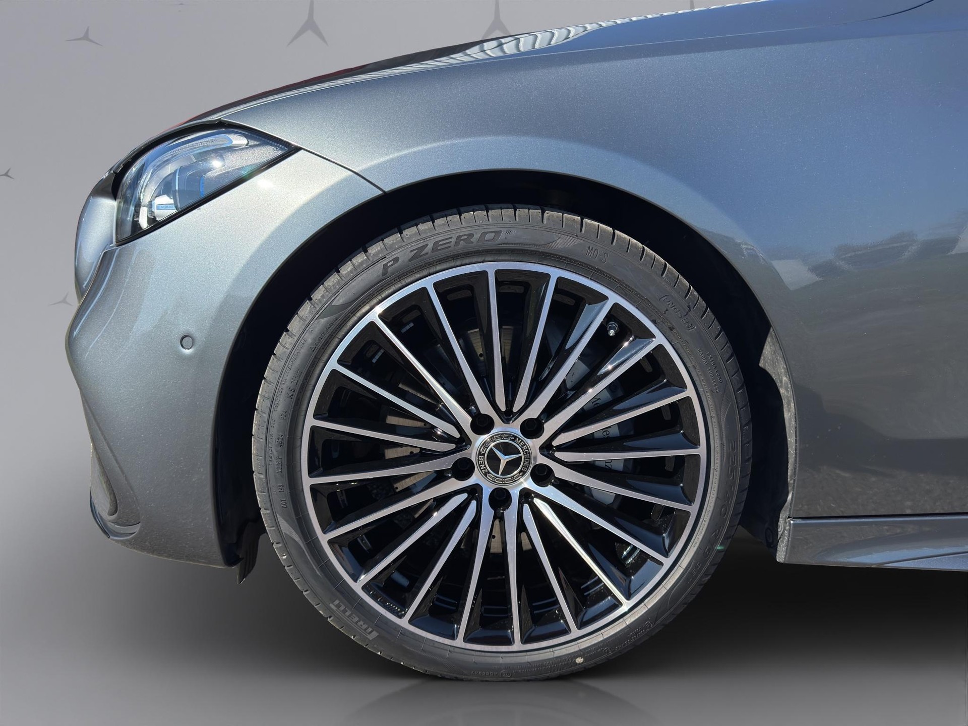 MERCEDES-BENZ C 220 d AMG Line 4matic Kombi-image-18