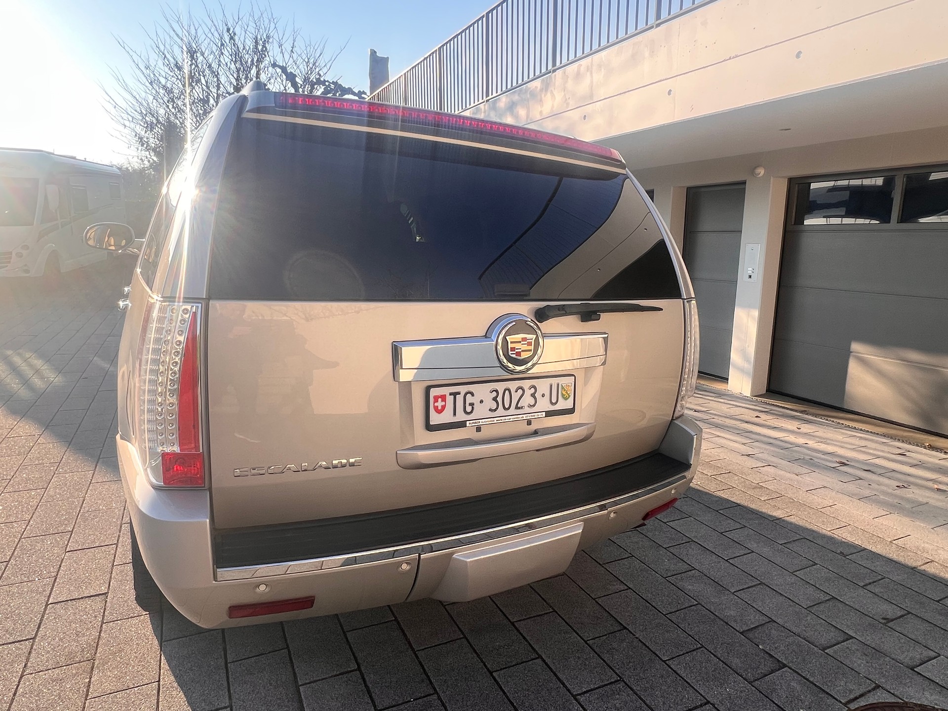 CADILLAC Escalade 6.2 Elegance-image-3