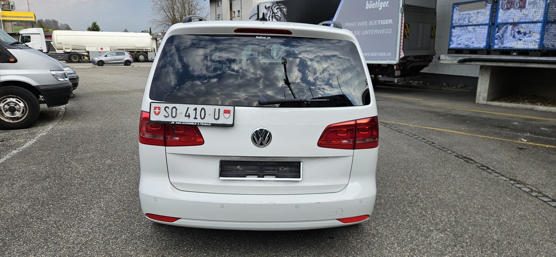 VW Touran 1.6 TDI Trendline DSG-image-5