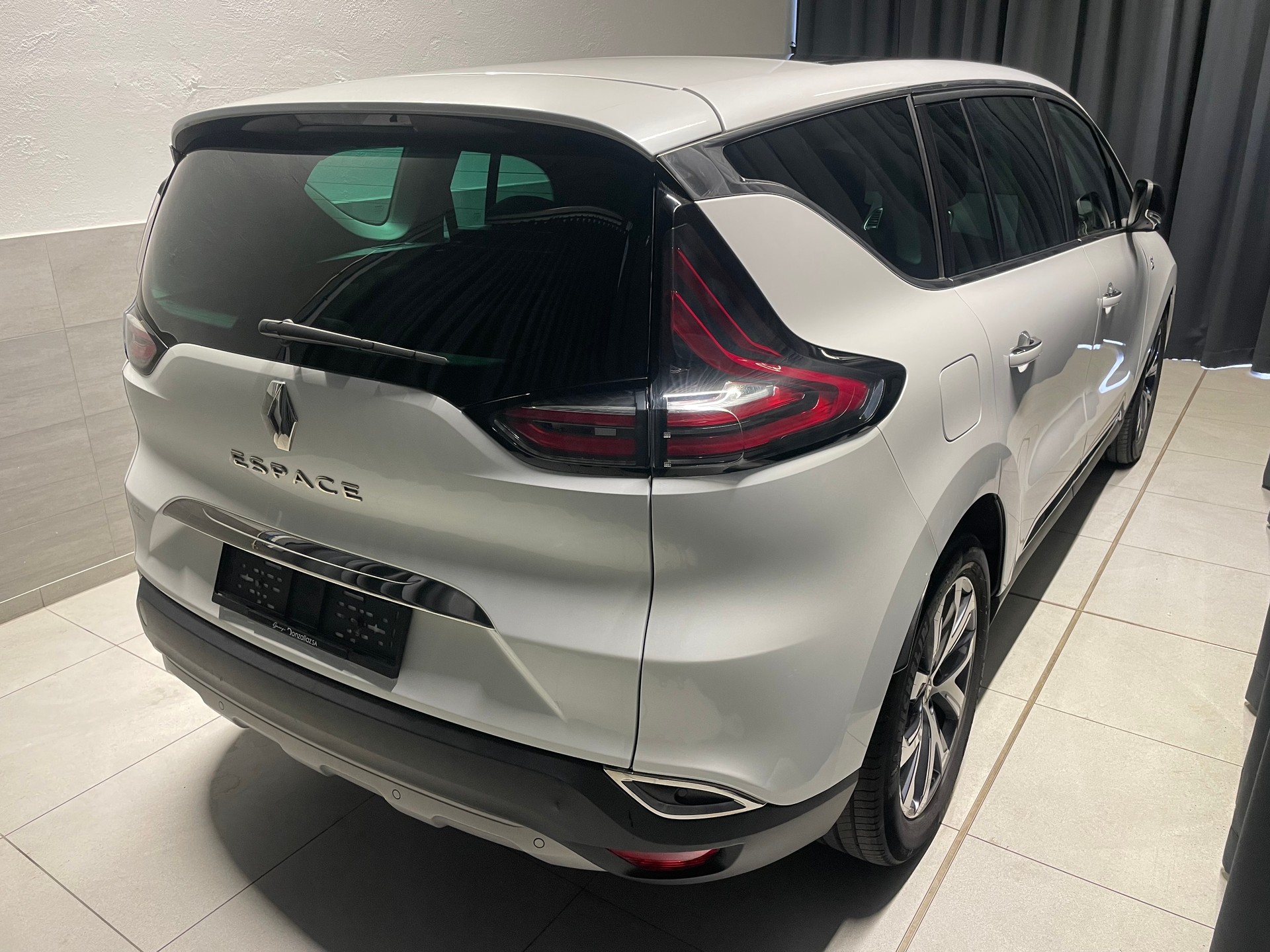 RENAULT Espace 1.6 dCi 90th Anniversary EDC(78)(M)-image-5