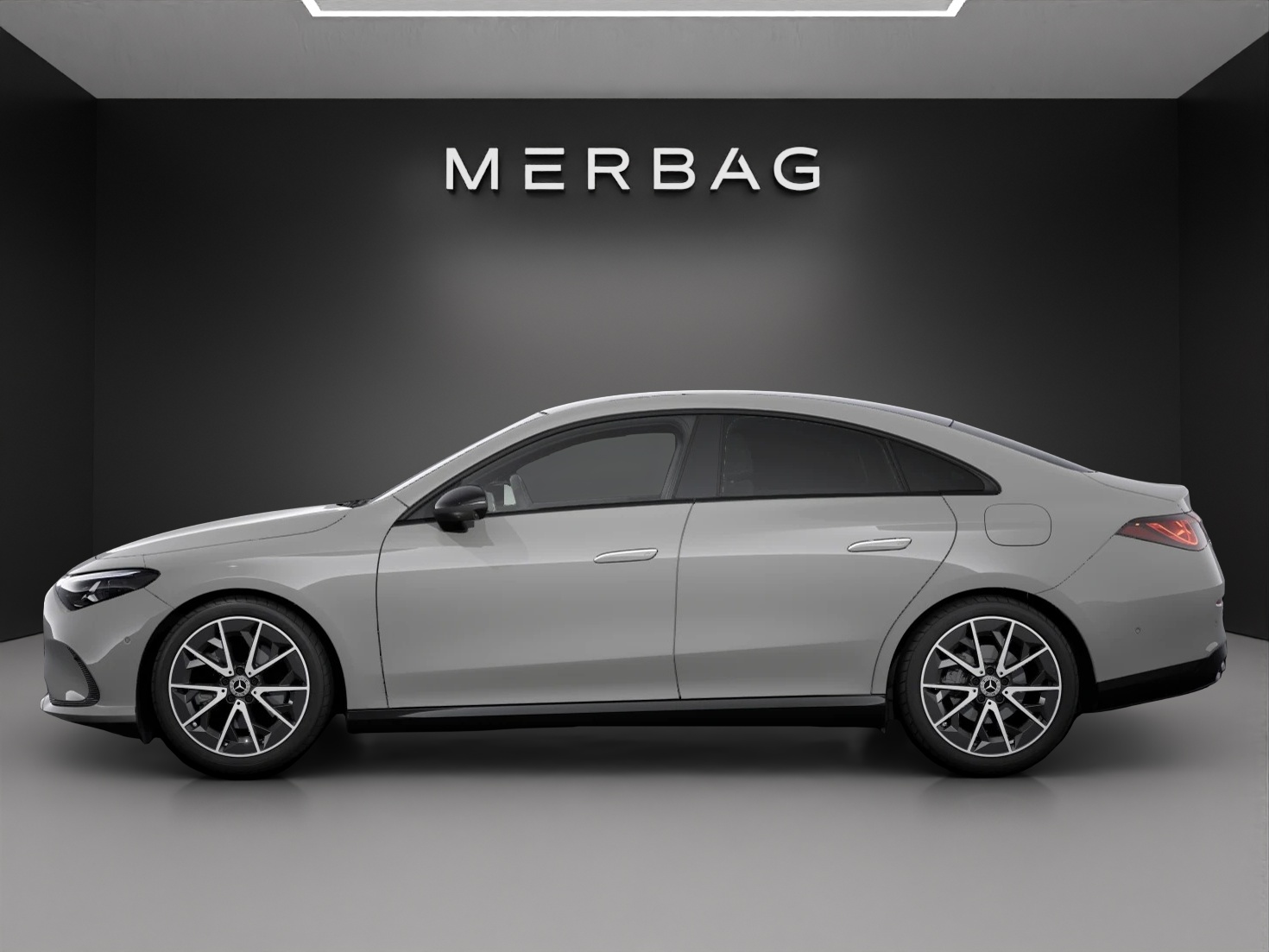 MERCEDES-BENZ CLA 200 8G-DCT 4Matic-image-5