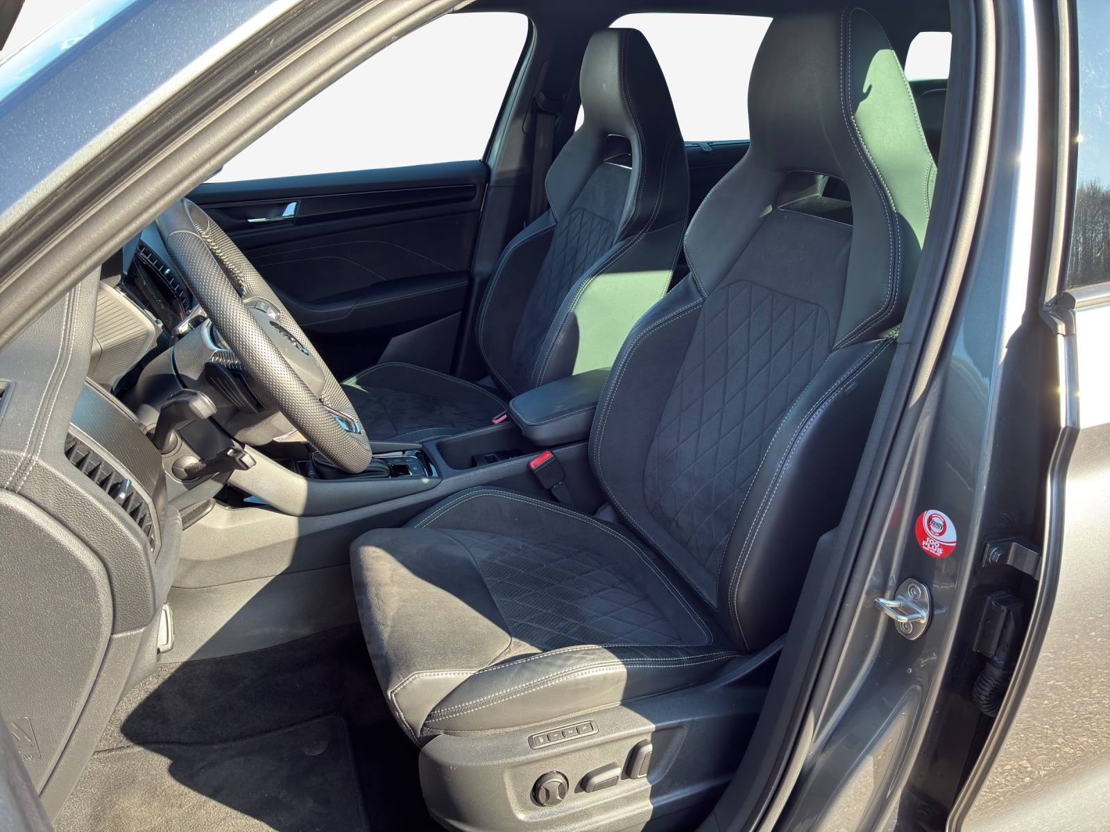SKODA Kodiaq 2.0 TSI 4x4 SportLine-image-7
