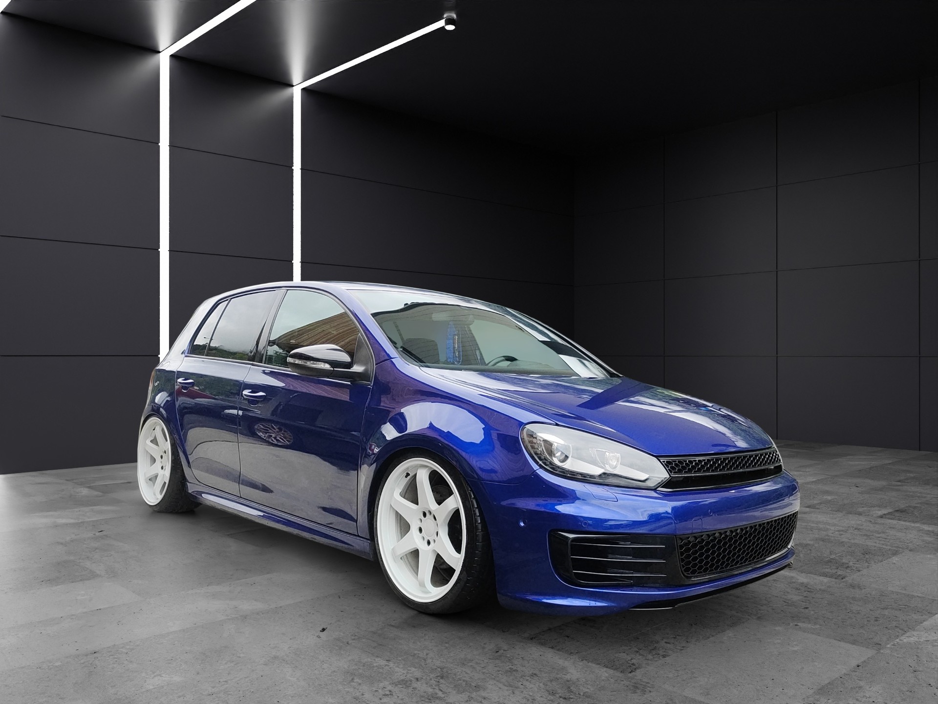 VW Golf 2.0 TSI GTI Edition 35 DSG-image-2