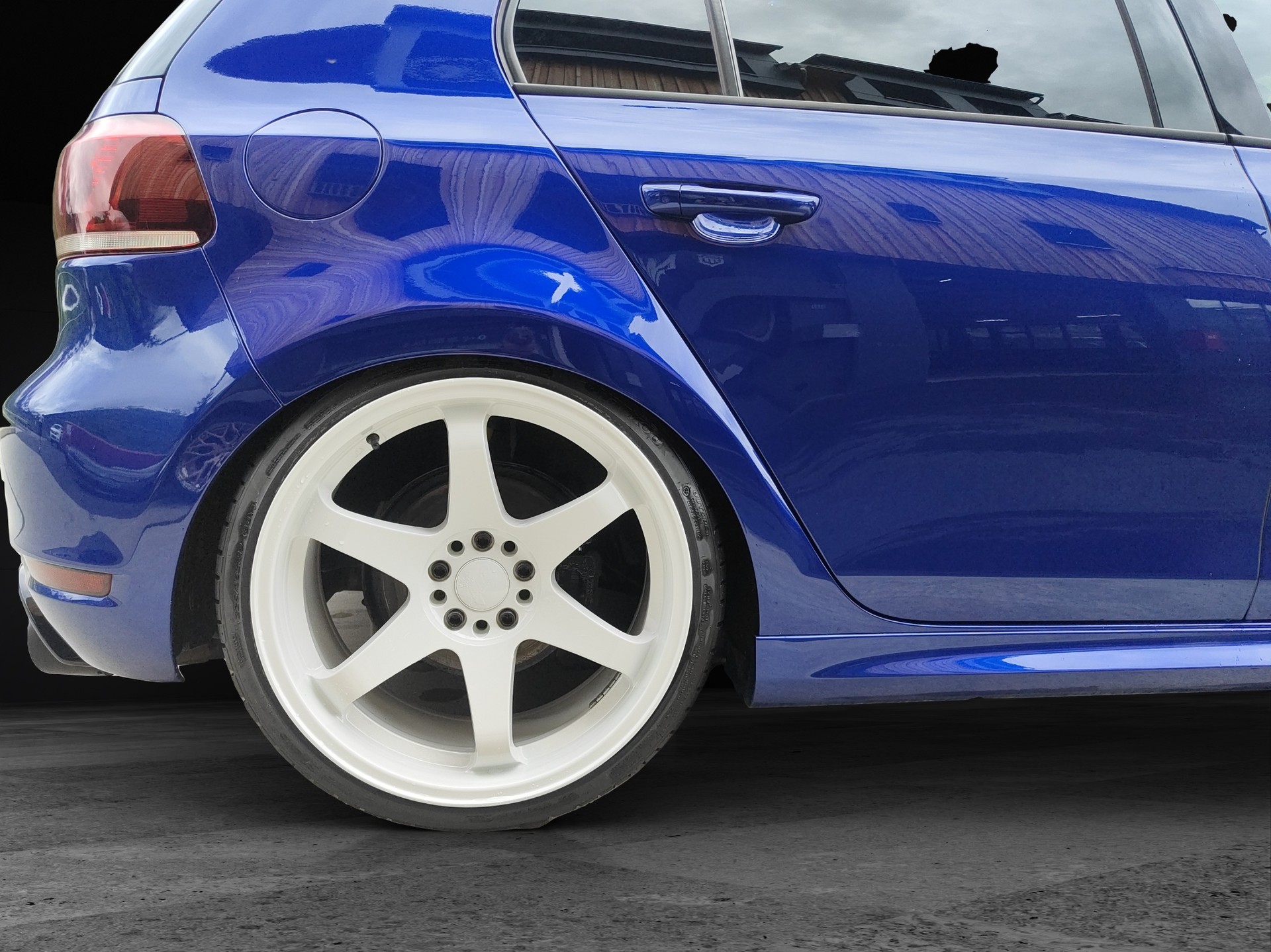 VW Golf 2.0 TSI GTI Edition 35 DSG-image-14