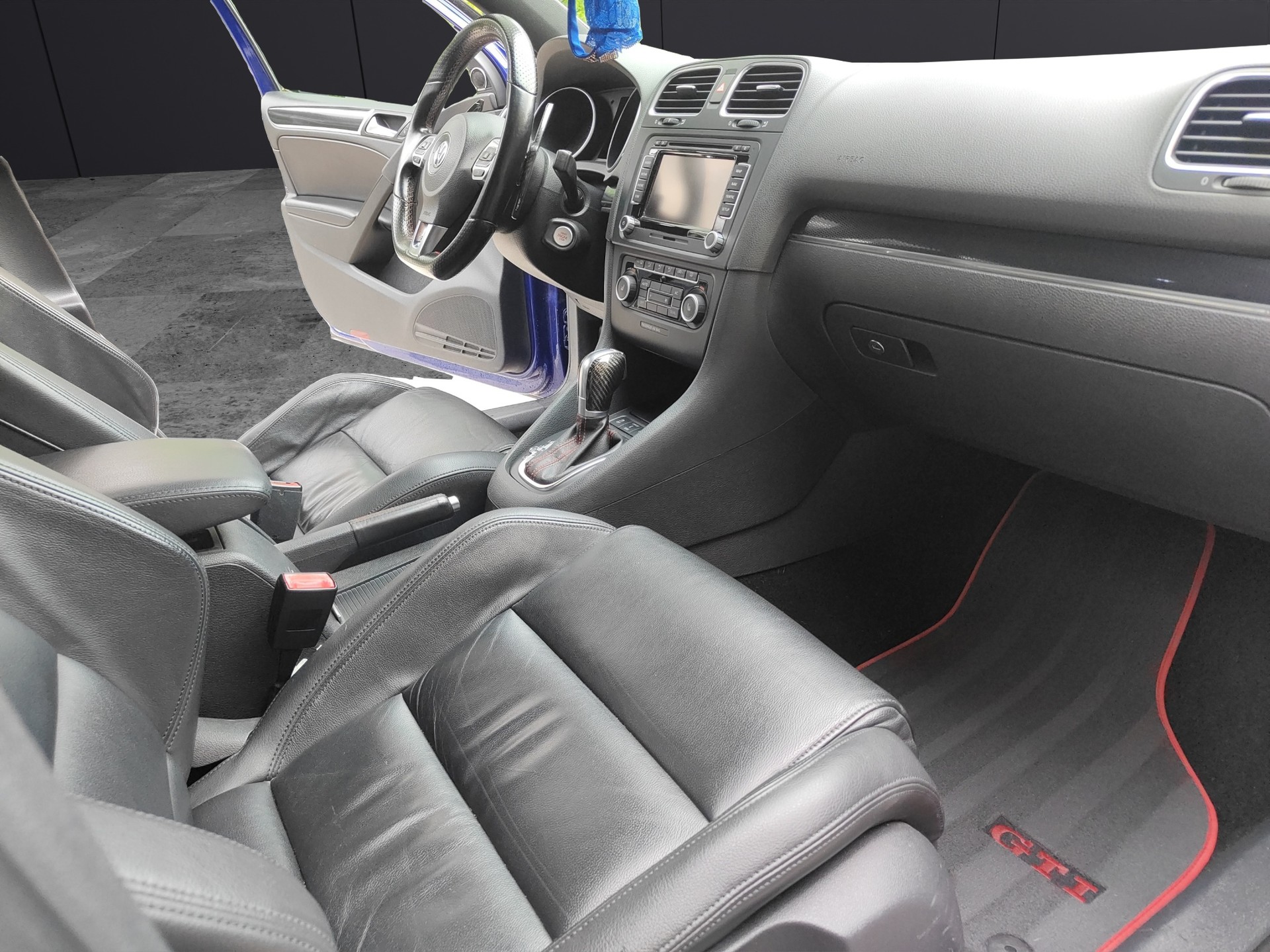 VW Golf 2.0 TSI GTI Edition 35 DSG-image-12