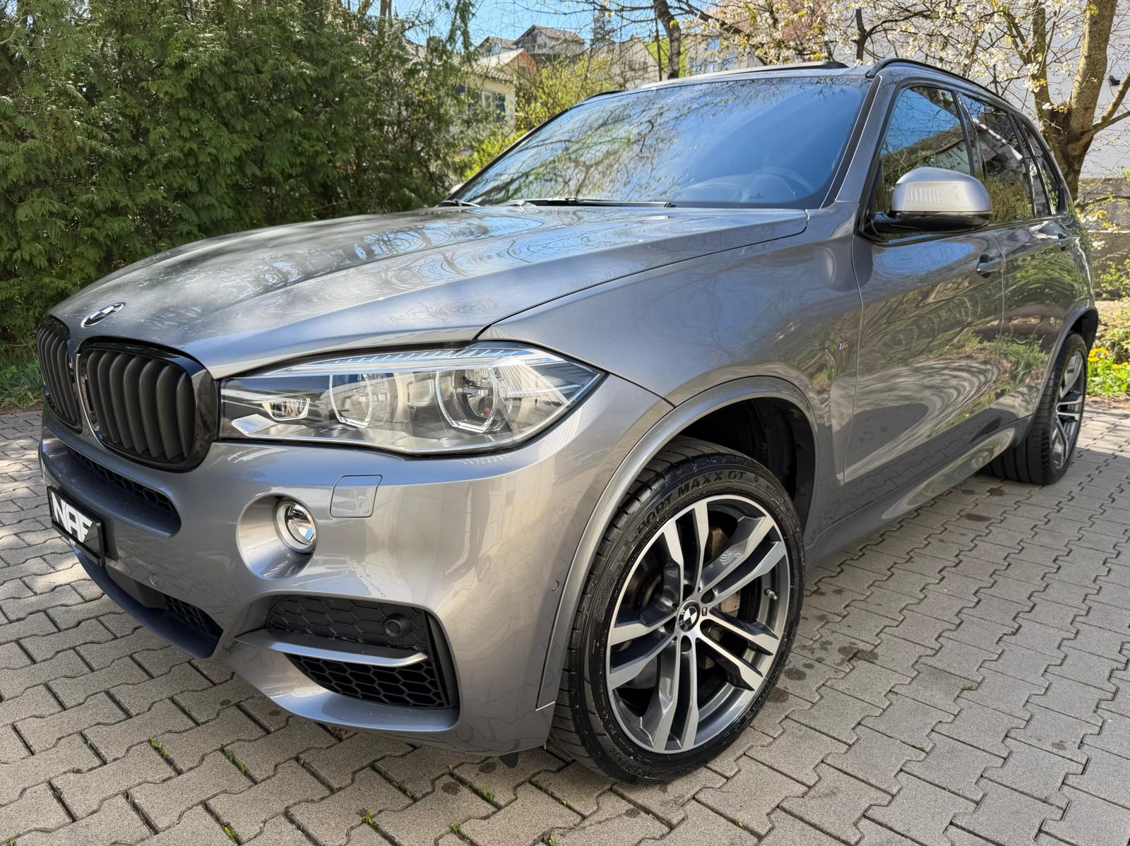 BMW X5 xDrive M50d Steptronic-image-0
