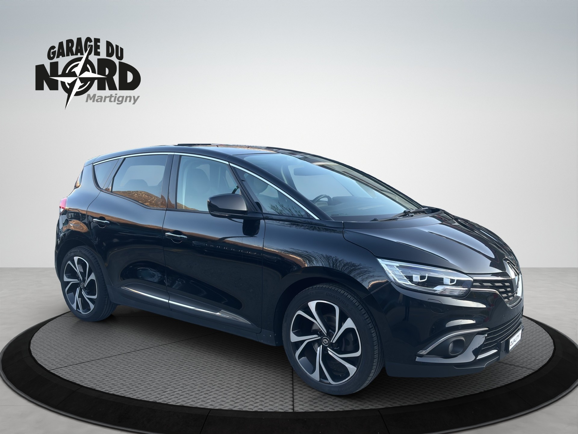 RENAULT Scénic 1.3 16V Turbo Intens-image-7