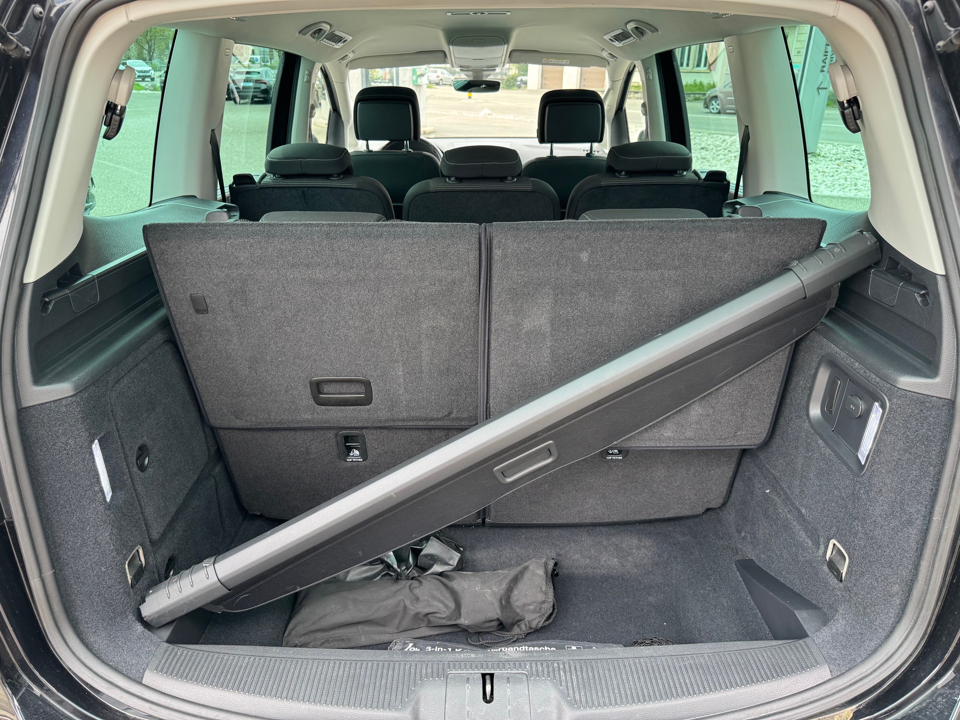 VW Sharan 1.4 TSI BlMT Comfortline DSG 7 Plätzer-image-15