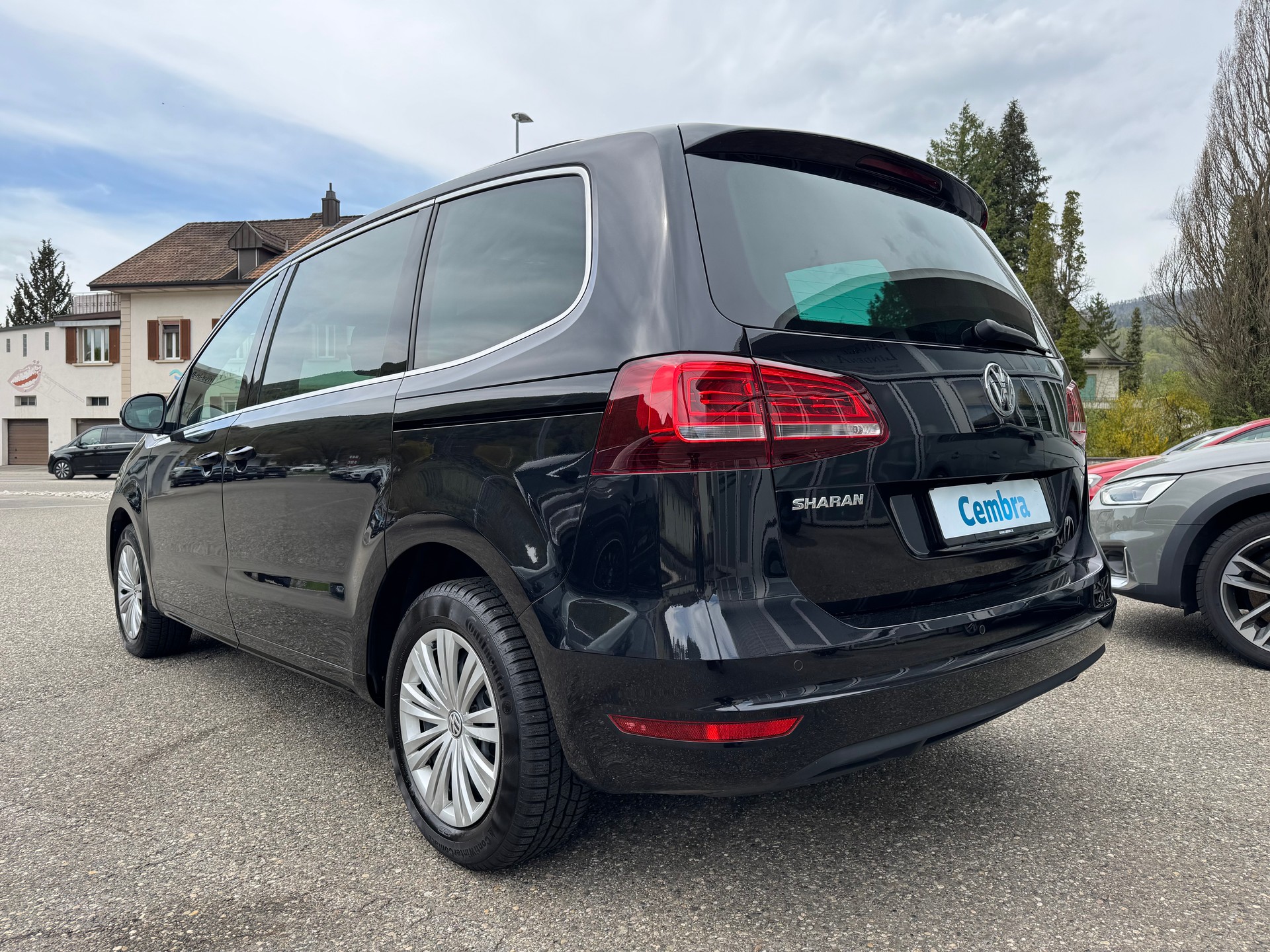 VW Sharan 1.4 TSI BlMT Comfortline DSG 7 Plätzer-image-6