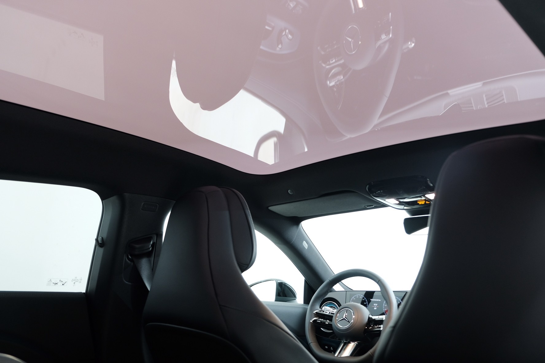MERCEDES-BENZ CLA 350 4 Matic 85 kWh EQ-image-10