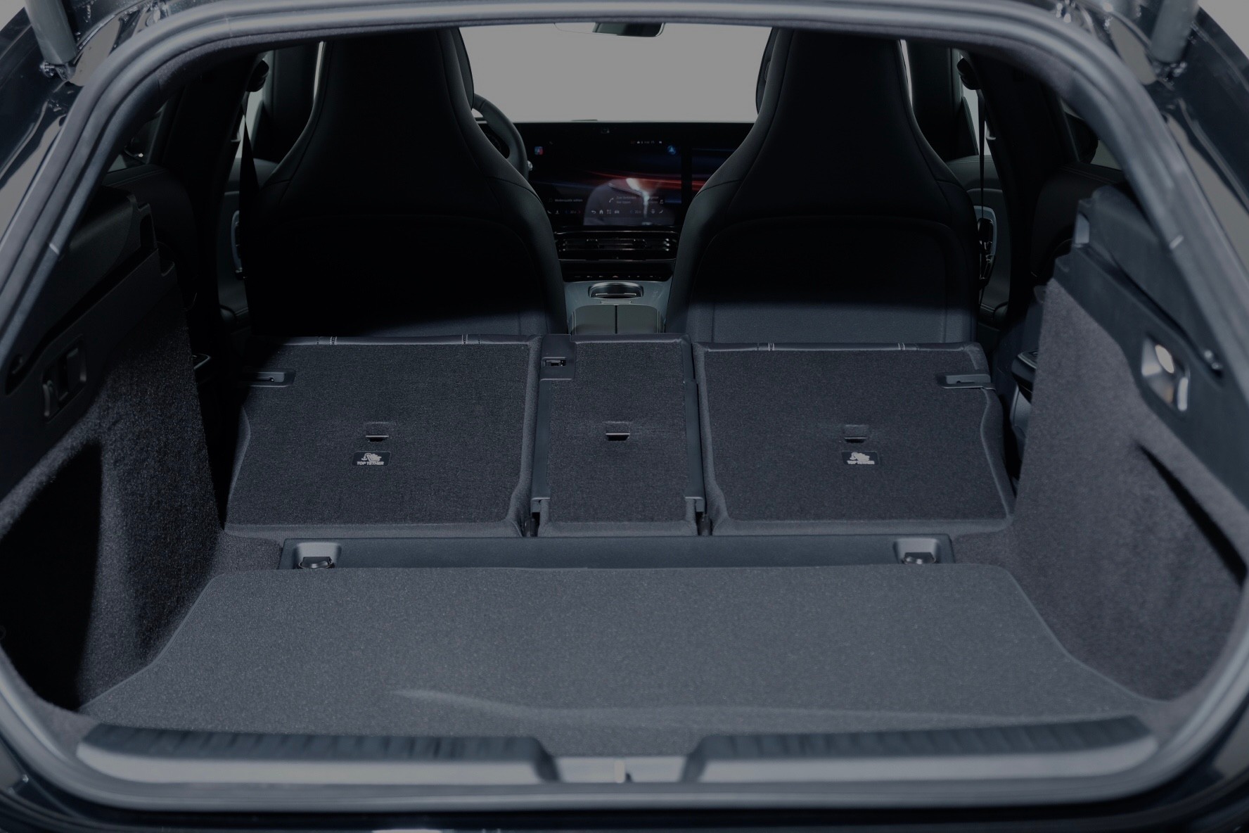 MERCEDES-BENZ CLA 350 4 Matic 85 kWh EQ-image-12