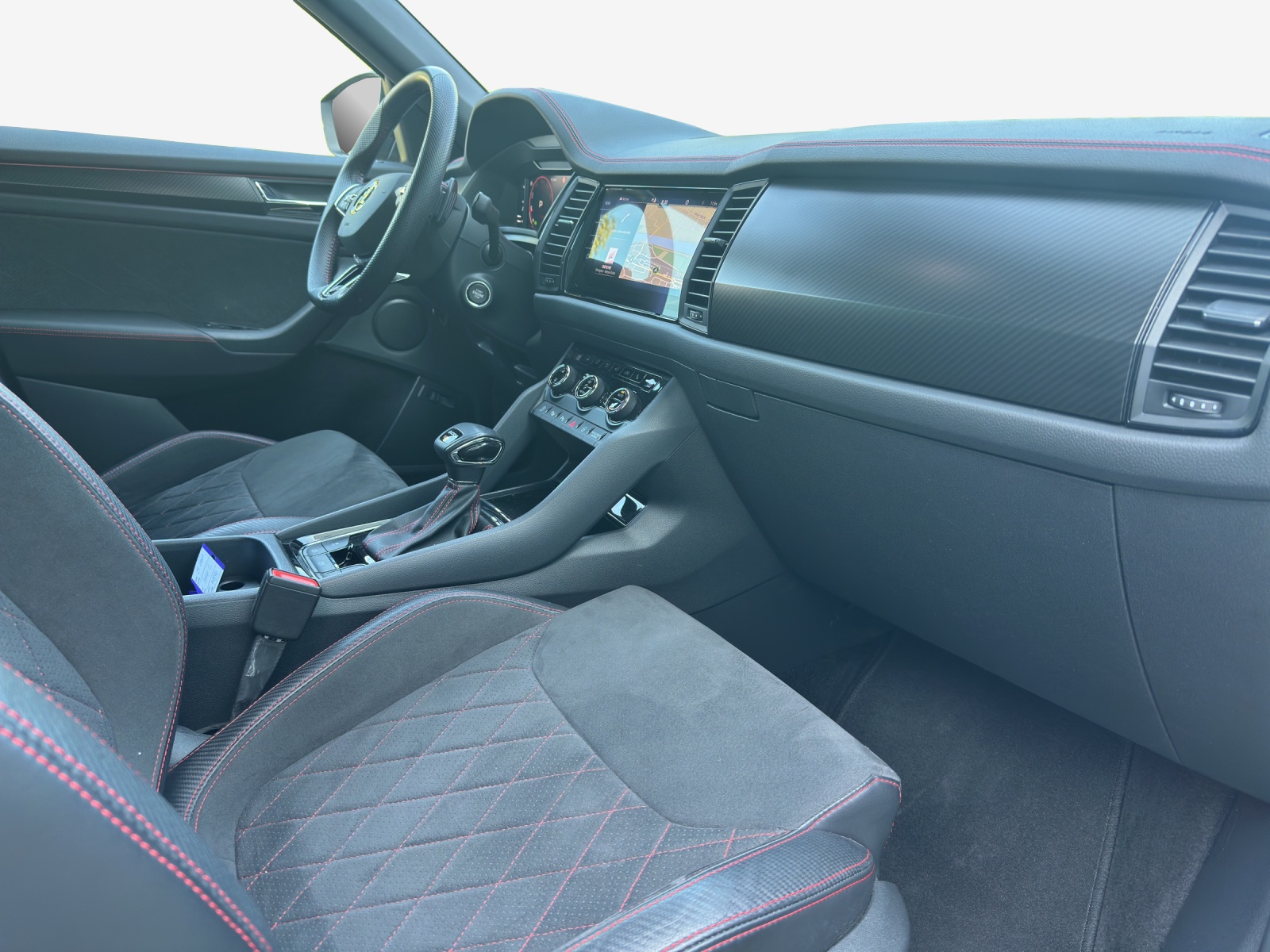 SKODA Kodiaq 2.0 TSI 4x4 RS-image-14