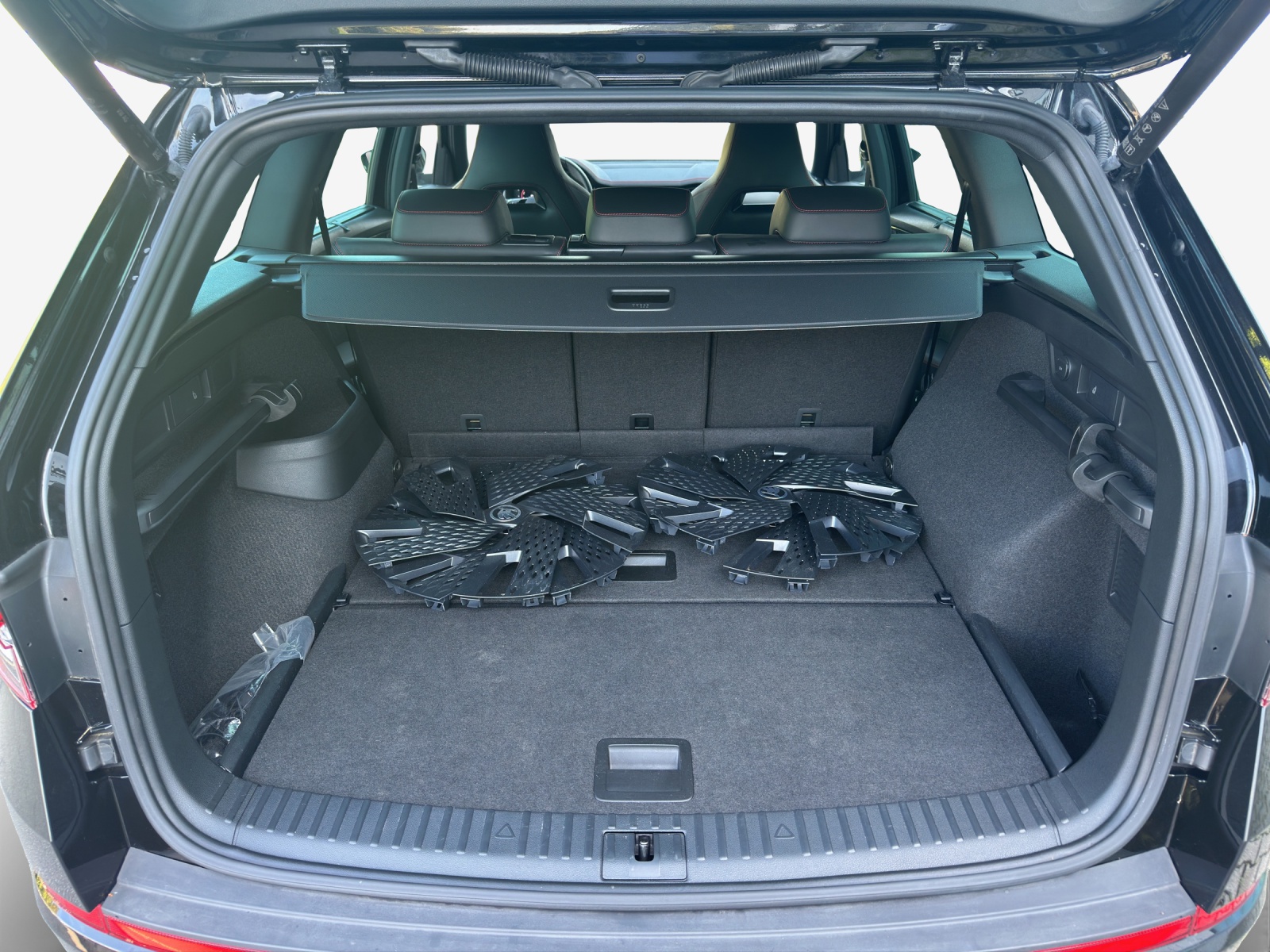 SKODA Kodiaq 2.0 TSI 4x4 RS-image-12