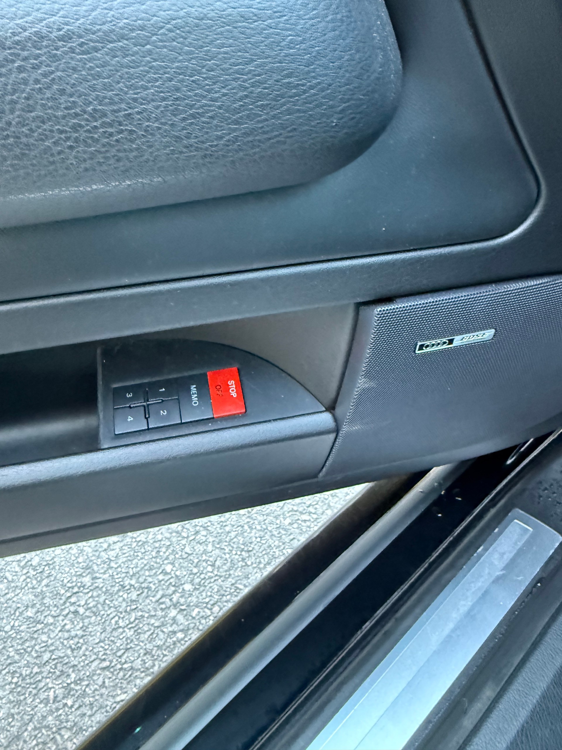 AUDI RS4 Avant 4.2 V8 quattro-image-6