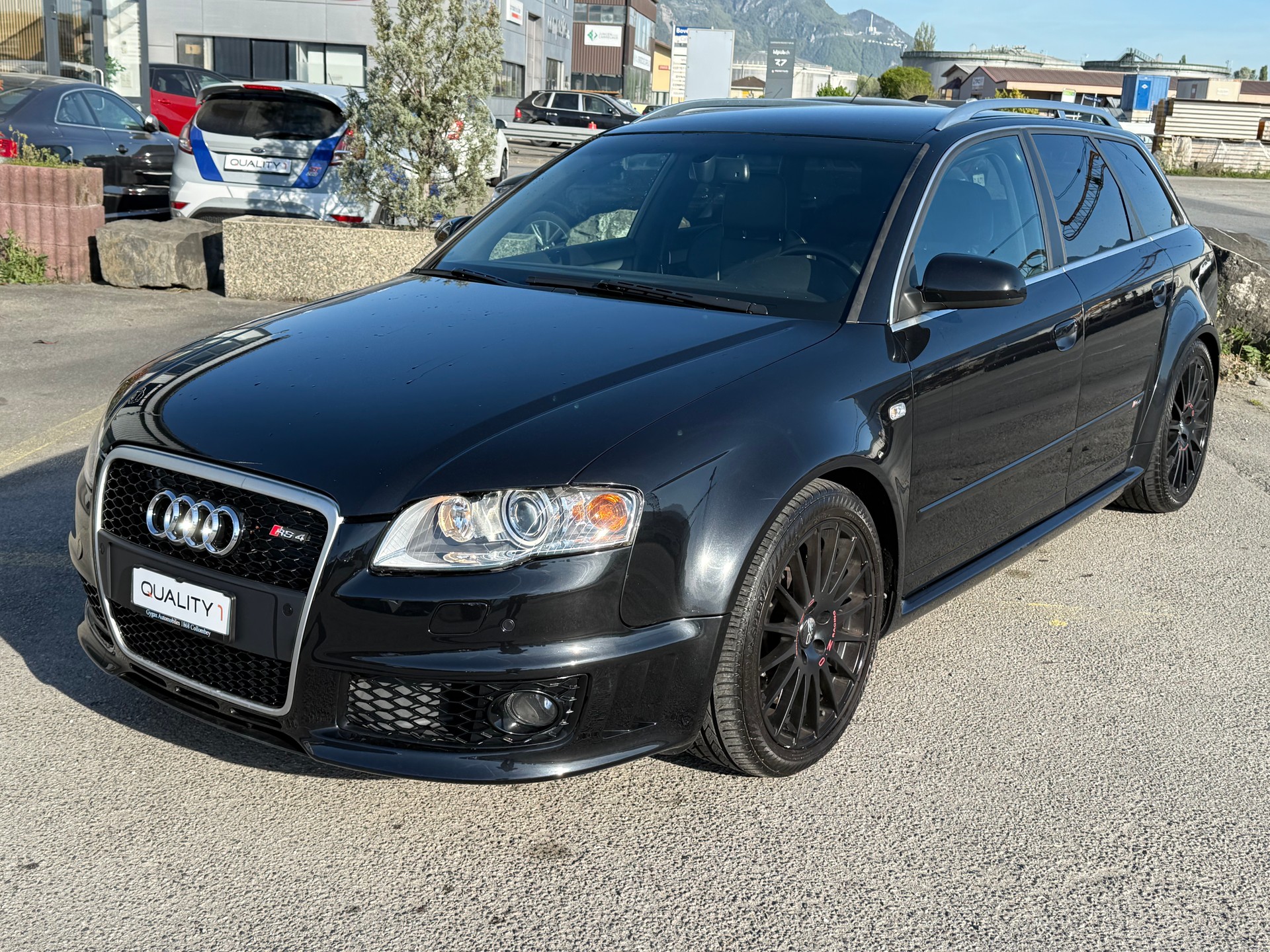 AUDI RS4 Avant 4.2 V8 quattro-image-1