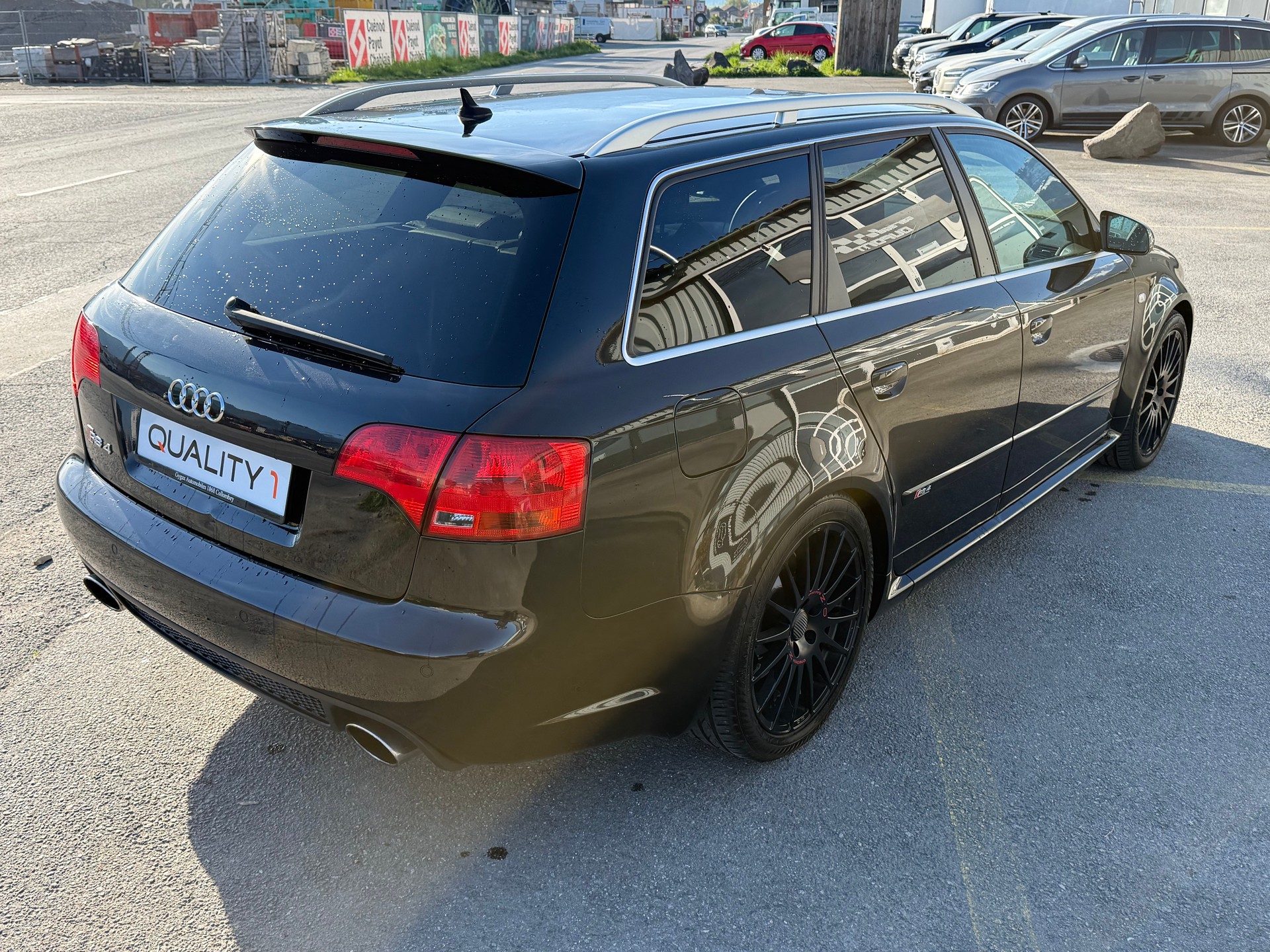 AUDI RS4 Avant 4.2 V8 quattro-image-3