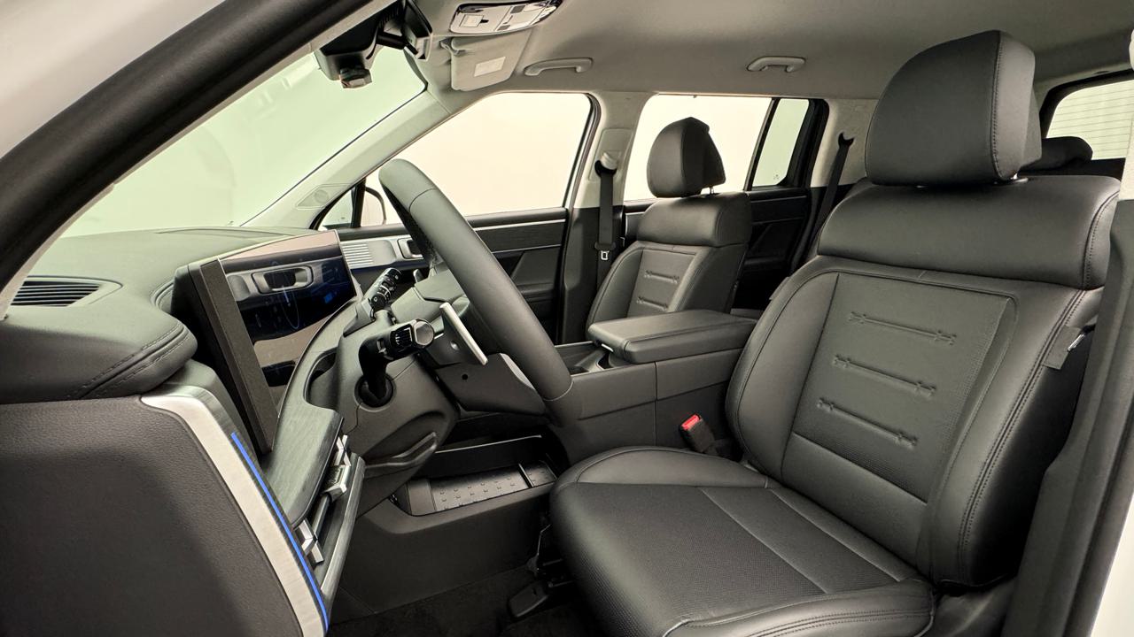 HYUNDAI Santa Fe 1.6 T-GDi PHEV Premium 4WD-image-4