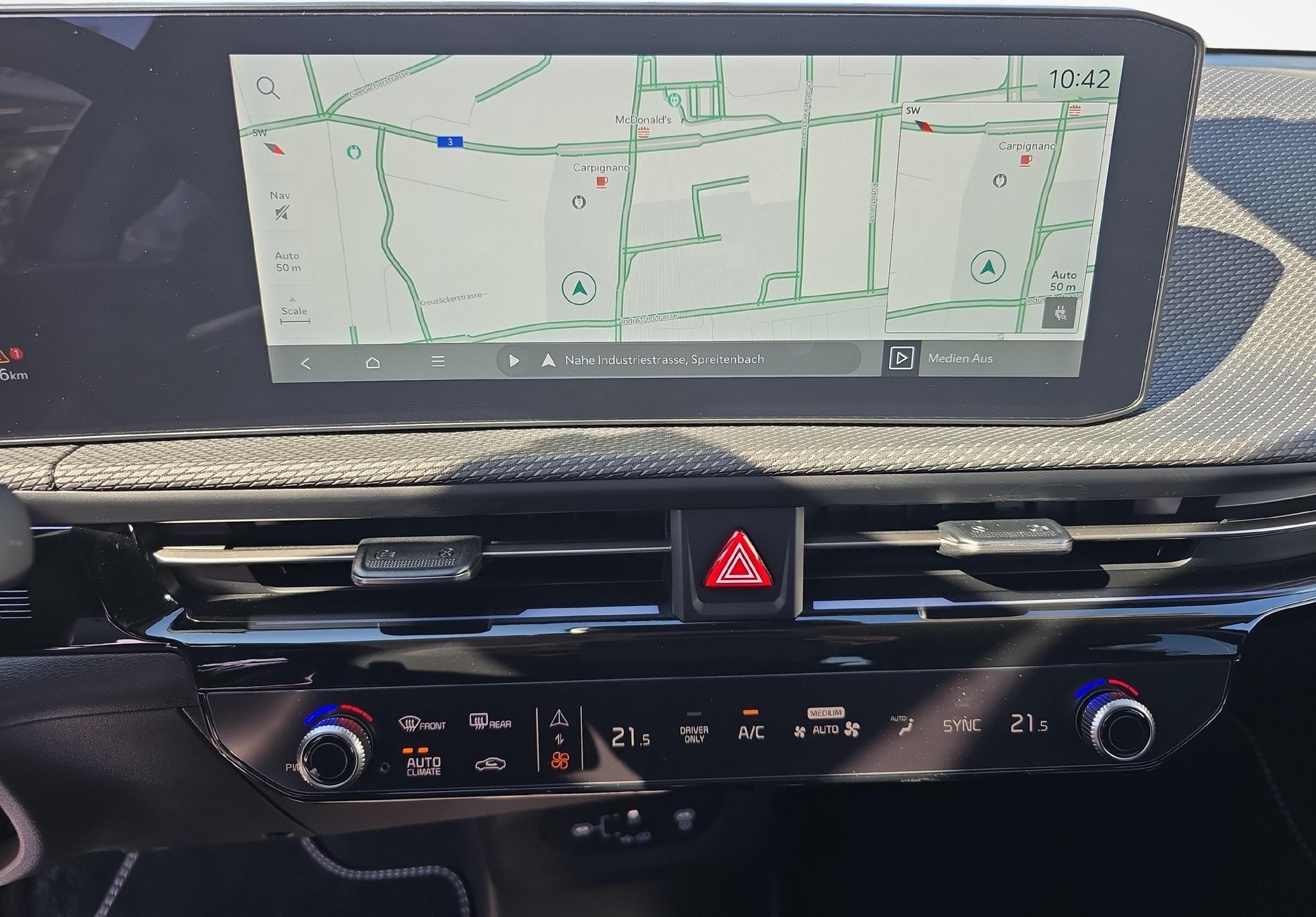 KIA EV6 84 kWh Earth-image-13