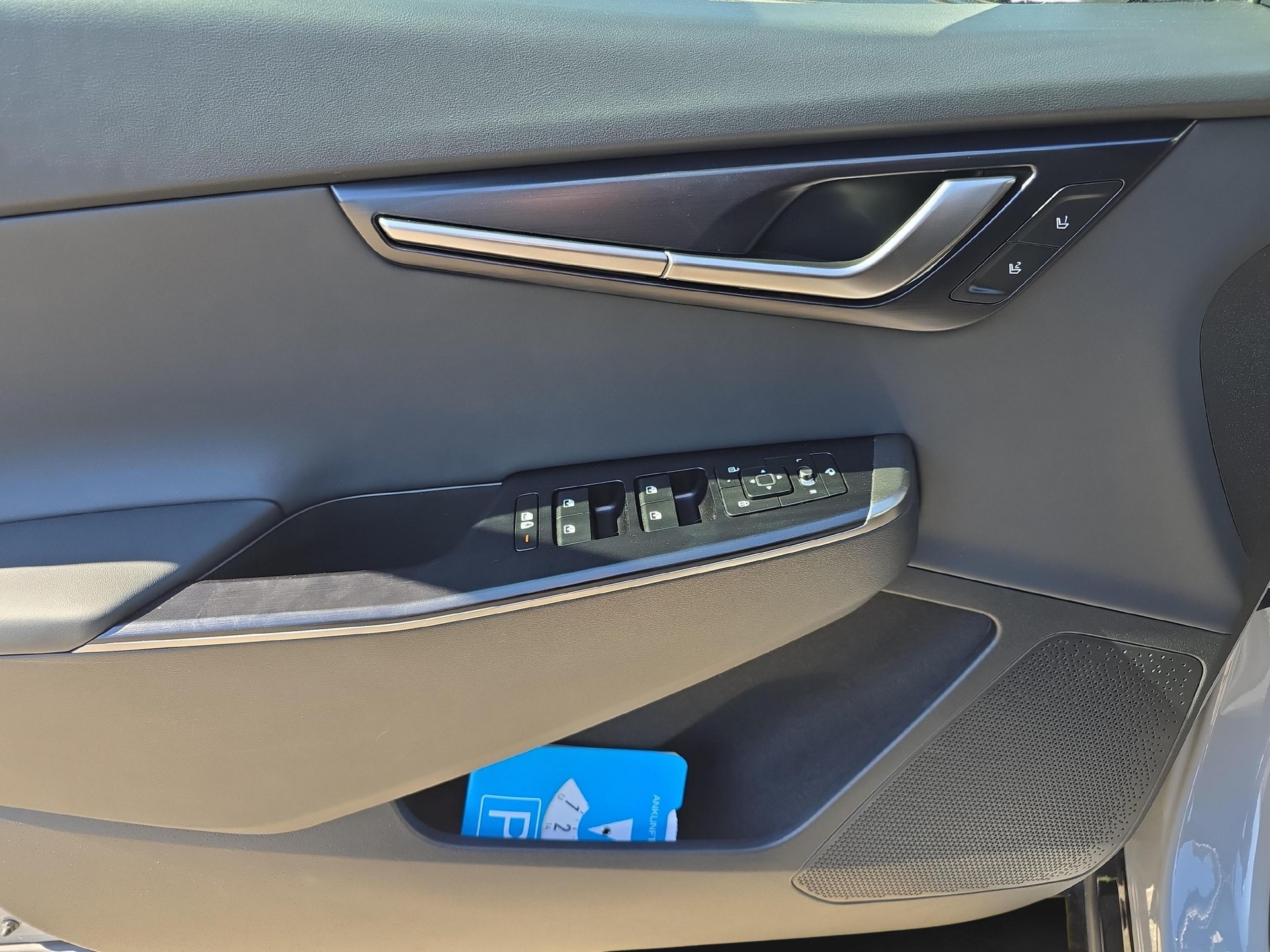 KIA EV6 84 kWh Earth-image-15